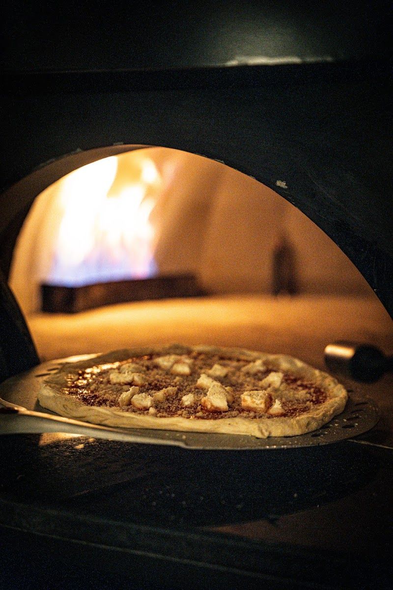 Armando Pizzeria