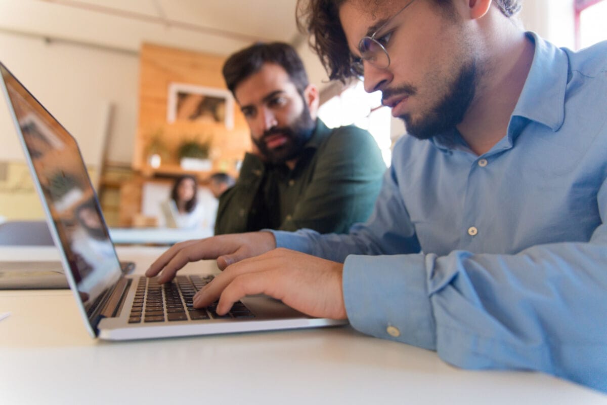 Seo semántico con ia: construir temas, no solo keywords sueltas