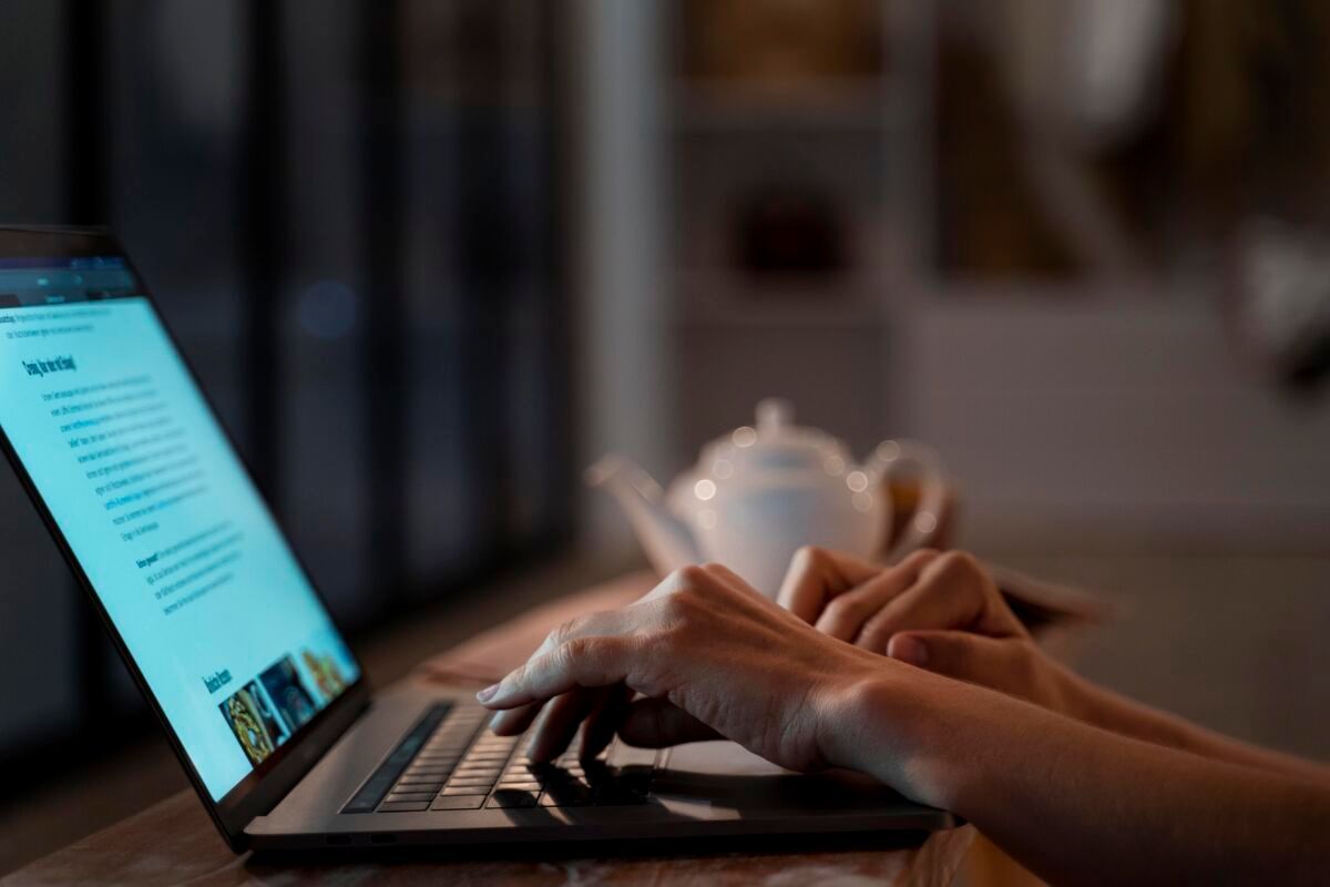 Automatizaciones con ia para ecommerce: 12 workflows que ahorran horas y aumentan ventas