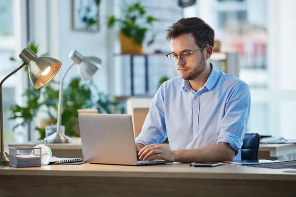 Optimización para AI Answers: cómo aspirar a ser la fuente detrás de la respuesta