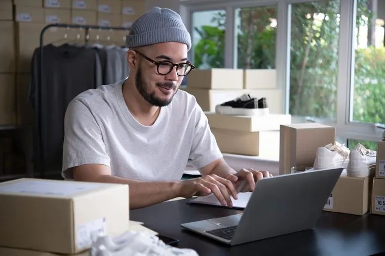 Cómo automatizar tu crm con ia: del registro manual a la inteligencia comercial en tiempo real