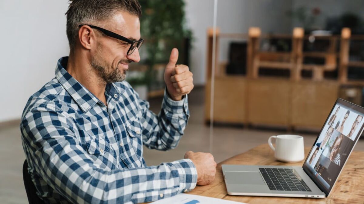Reuniones más productivas con ia: cómo transcribir, resumir y dar seguimiento a acuerdos automáticamente