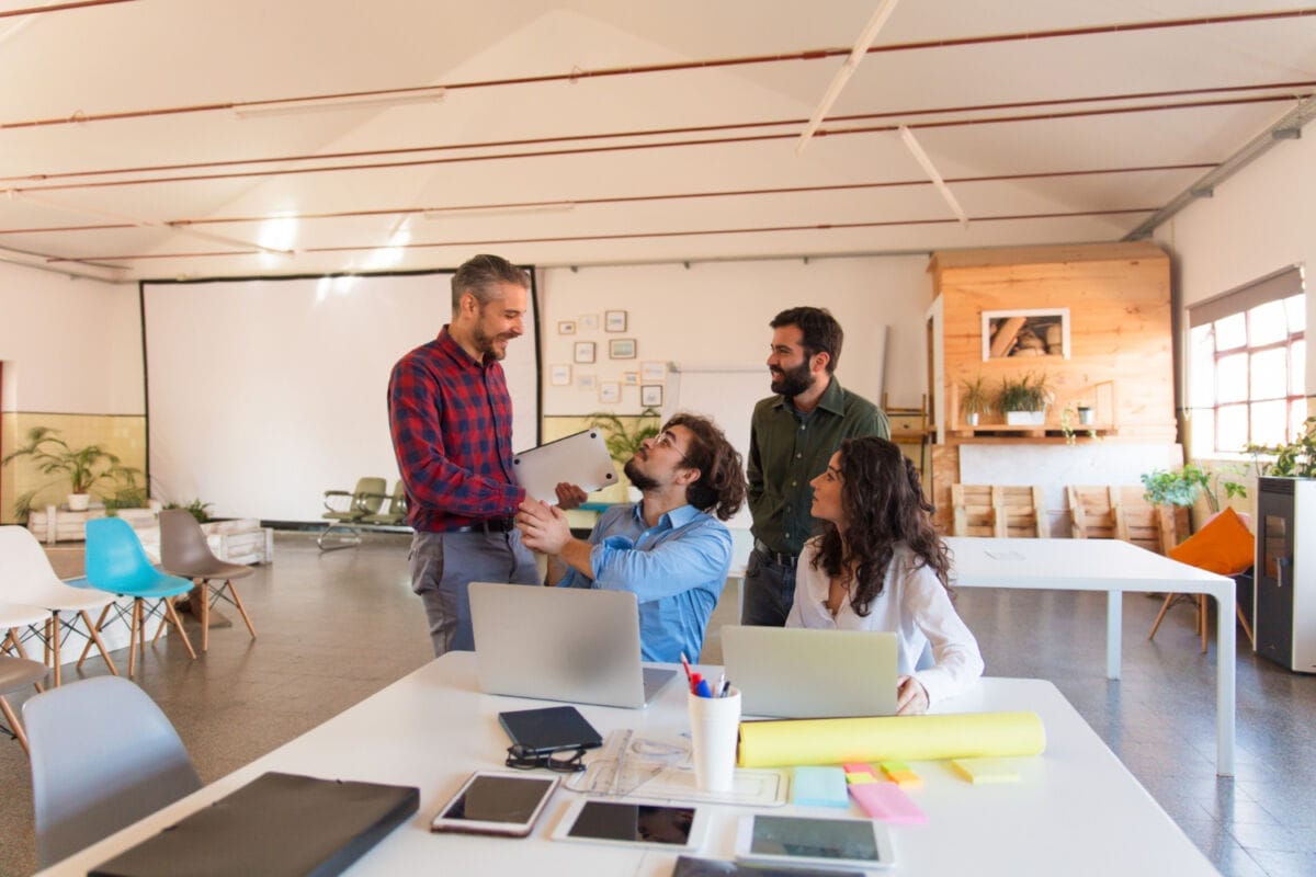 ¿Qué es exactamente AIO SEO y por qué representa una revolución para el marketin