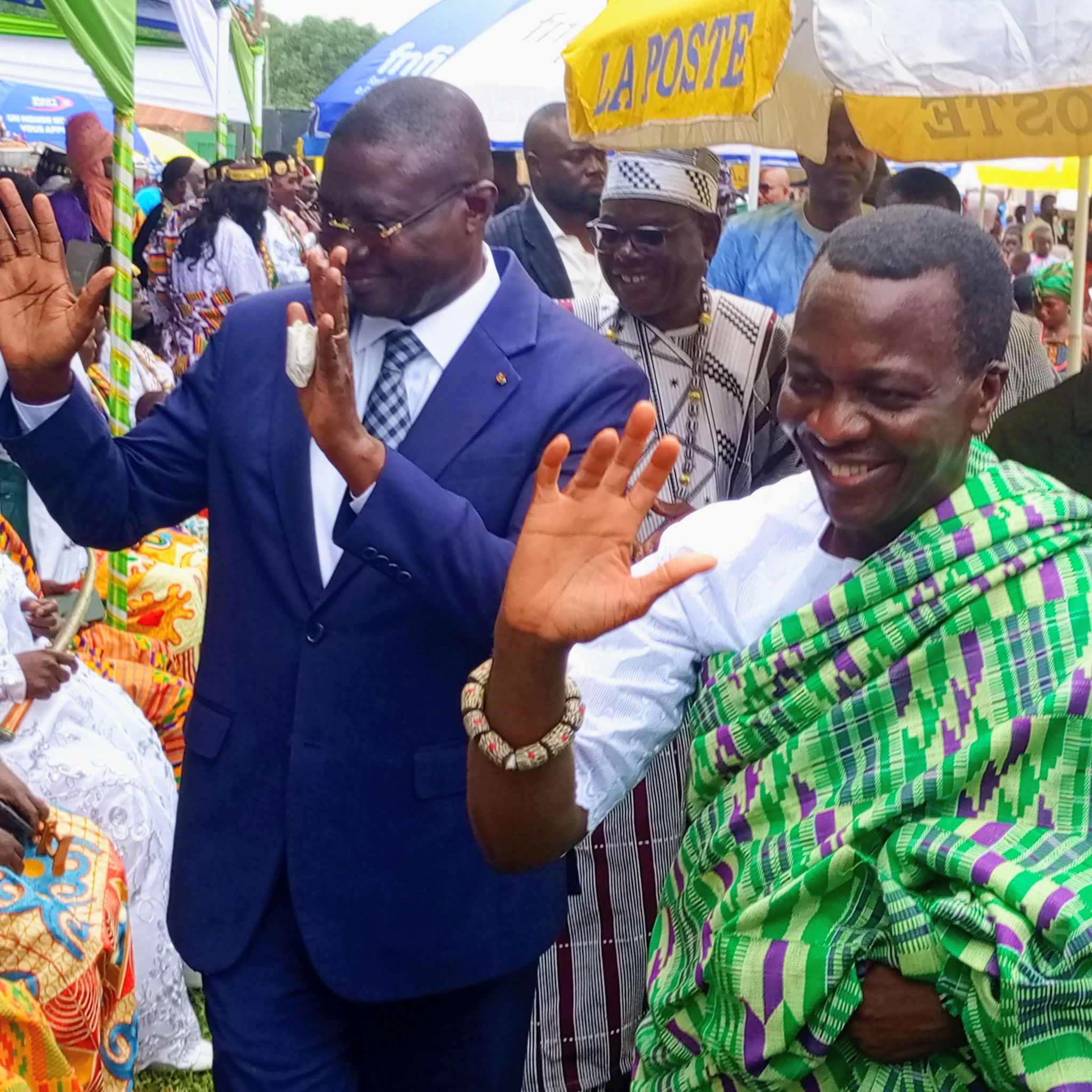 Arrivée des officiels au stade Dr Kaolo de Tsévié pour l’apothéose de la 54ᵉ édition de la fête traditionnelle Ayiza.