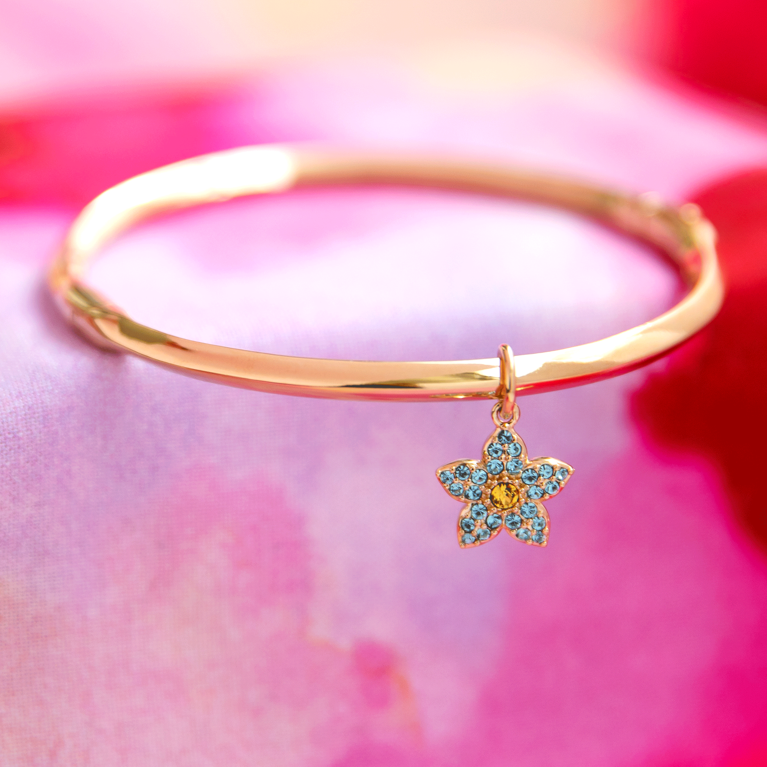 RockLove Star Guardian Akali Charm Bracelet | Riot Games Store