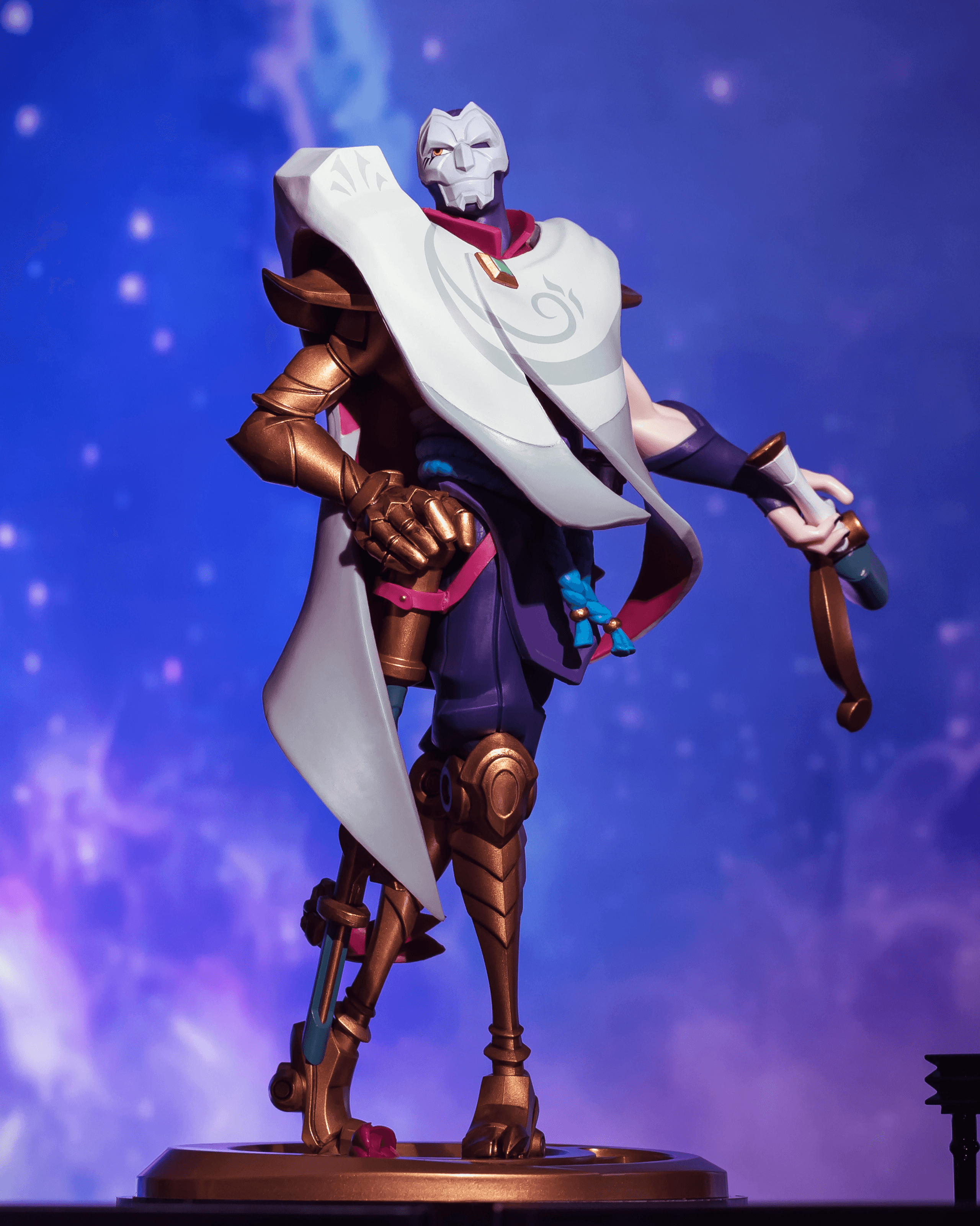 JHIN League of Legends フィギュア Jhin Unlocked Statue | Riot Games Store