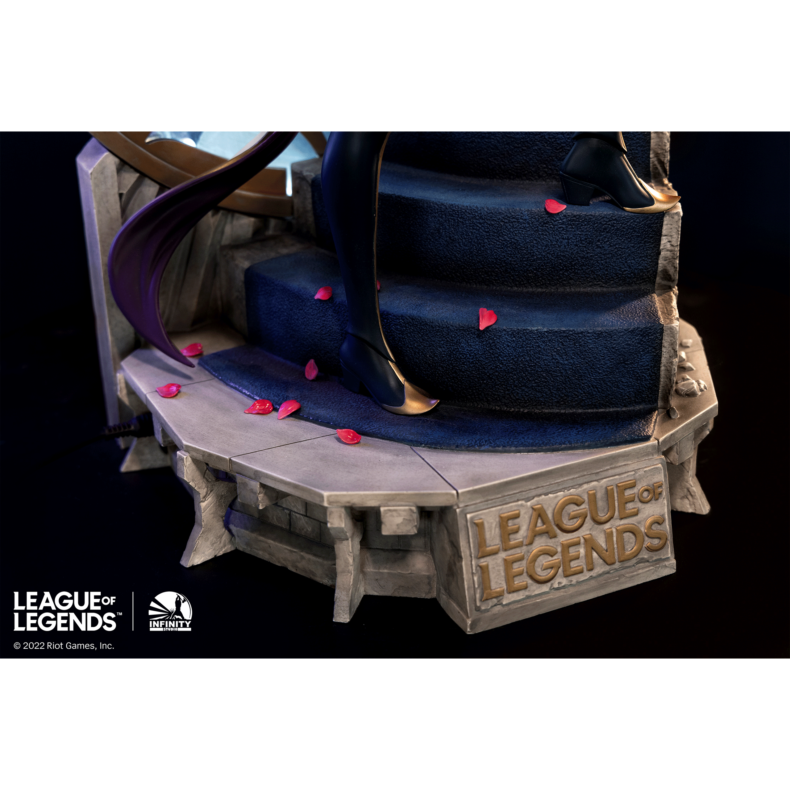 Infinity Studio Fiora Quarter Scale Statue | Riot Games Store