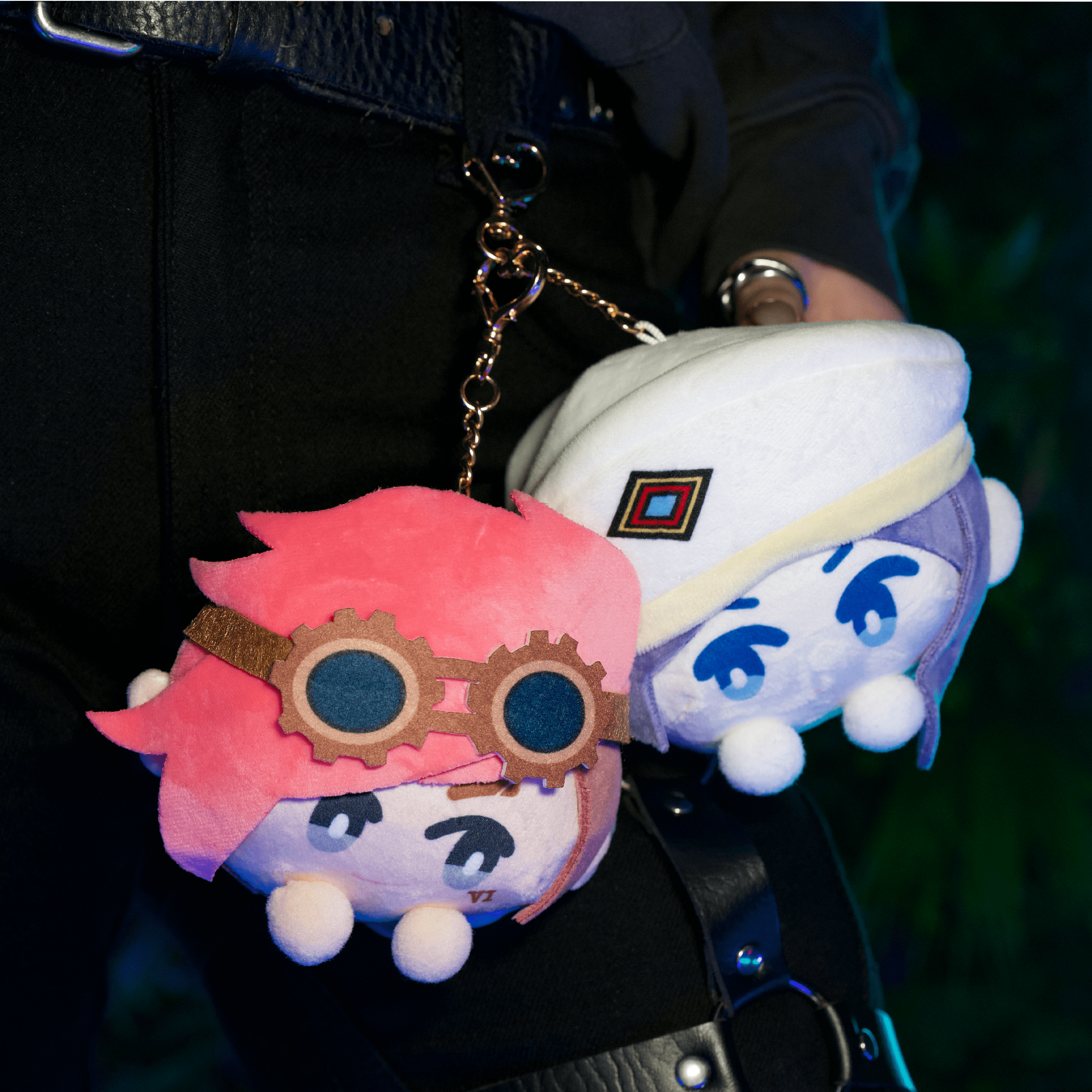 ぬいぐるみ caitlyn Arcane：League Of Legends Vi Caitlyn·kiramman 40cm Sitting Plush