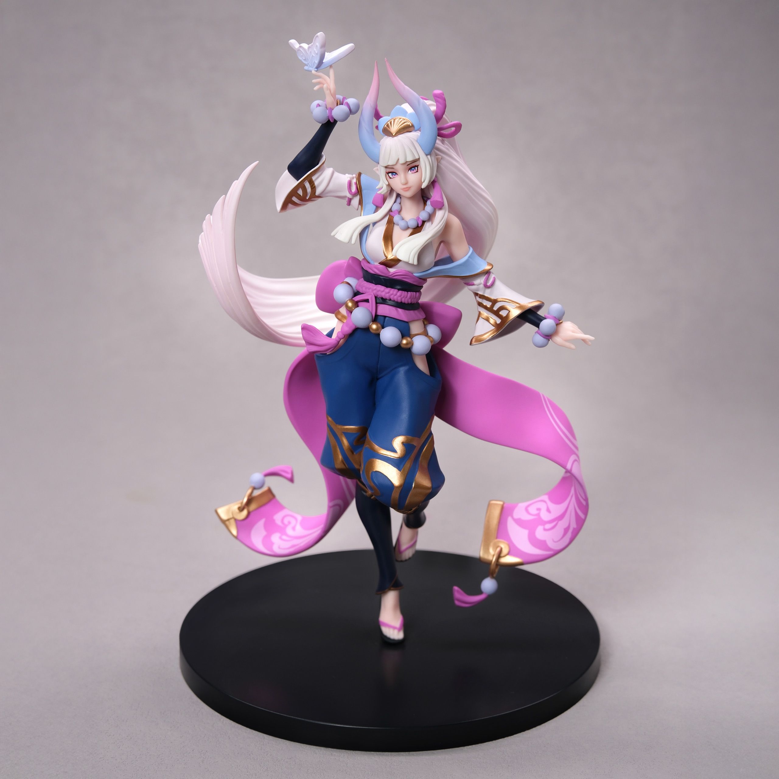 Spirit Blossom Yone 1/8 Scale Statue | Riot Games Store