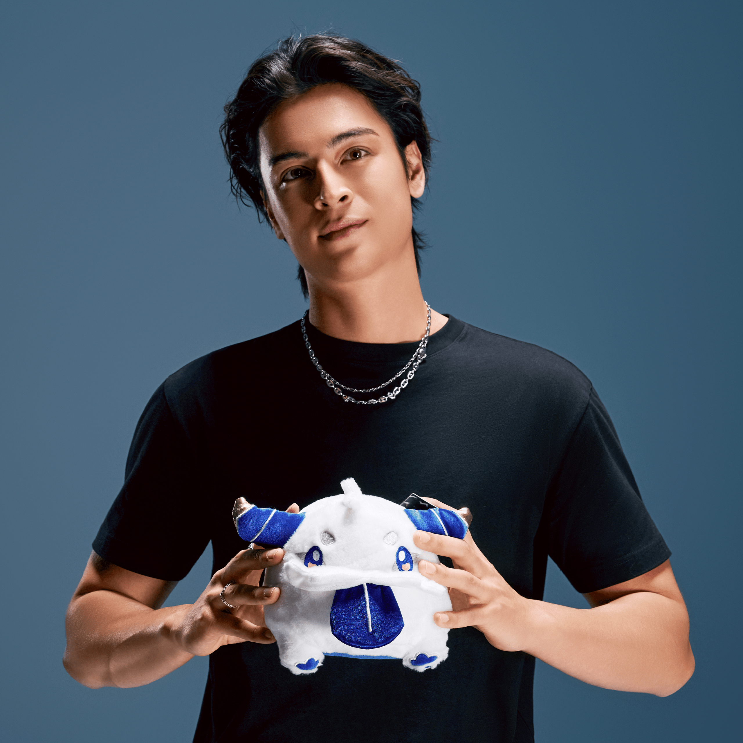 アイドル Permpoon LOL2025 Worlds 2025 Poro Plush | Riot Games Store