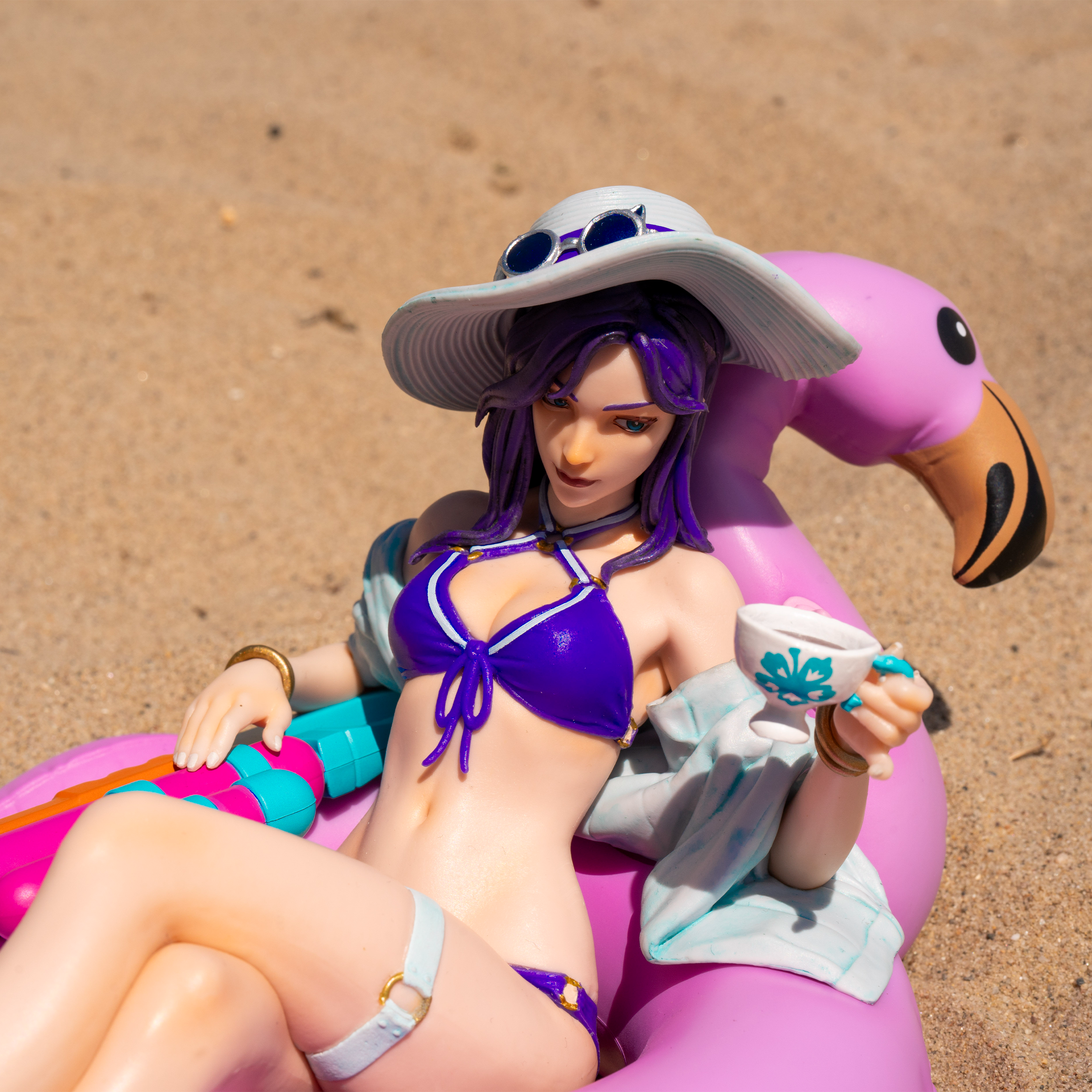 Pool Party Caitlyn 1/8 Scale Statue | Riot Games Store