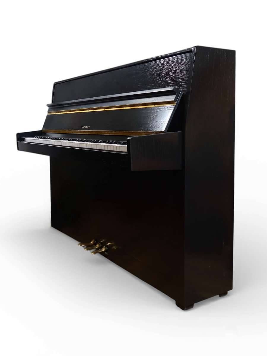110 Upright Piano