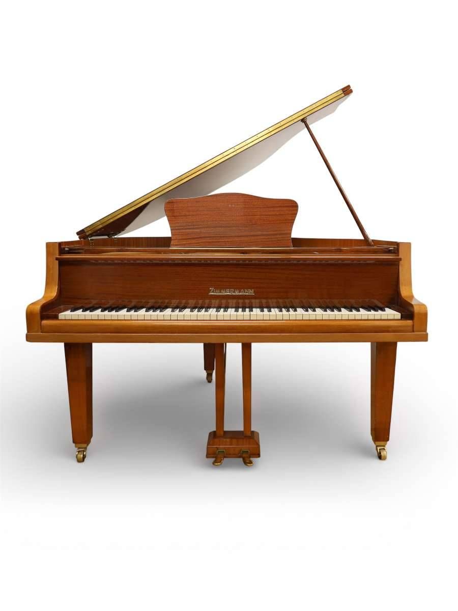 135 cm Grand Piano