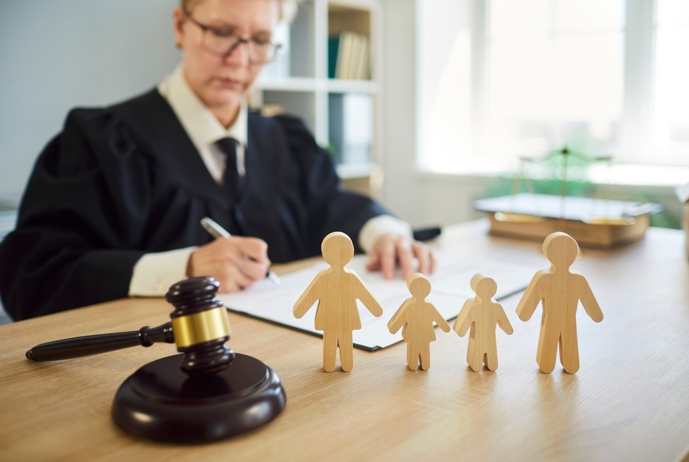 Image How Do Illinois Judges Determine the Best Interests of the Child?