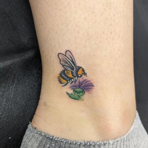 Bee