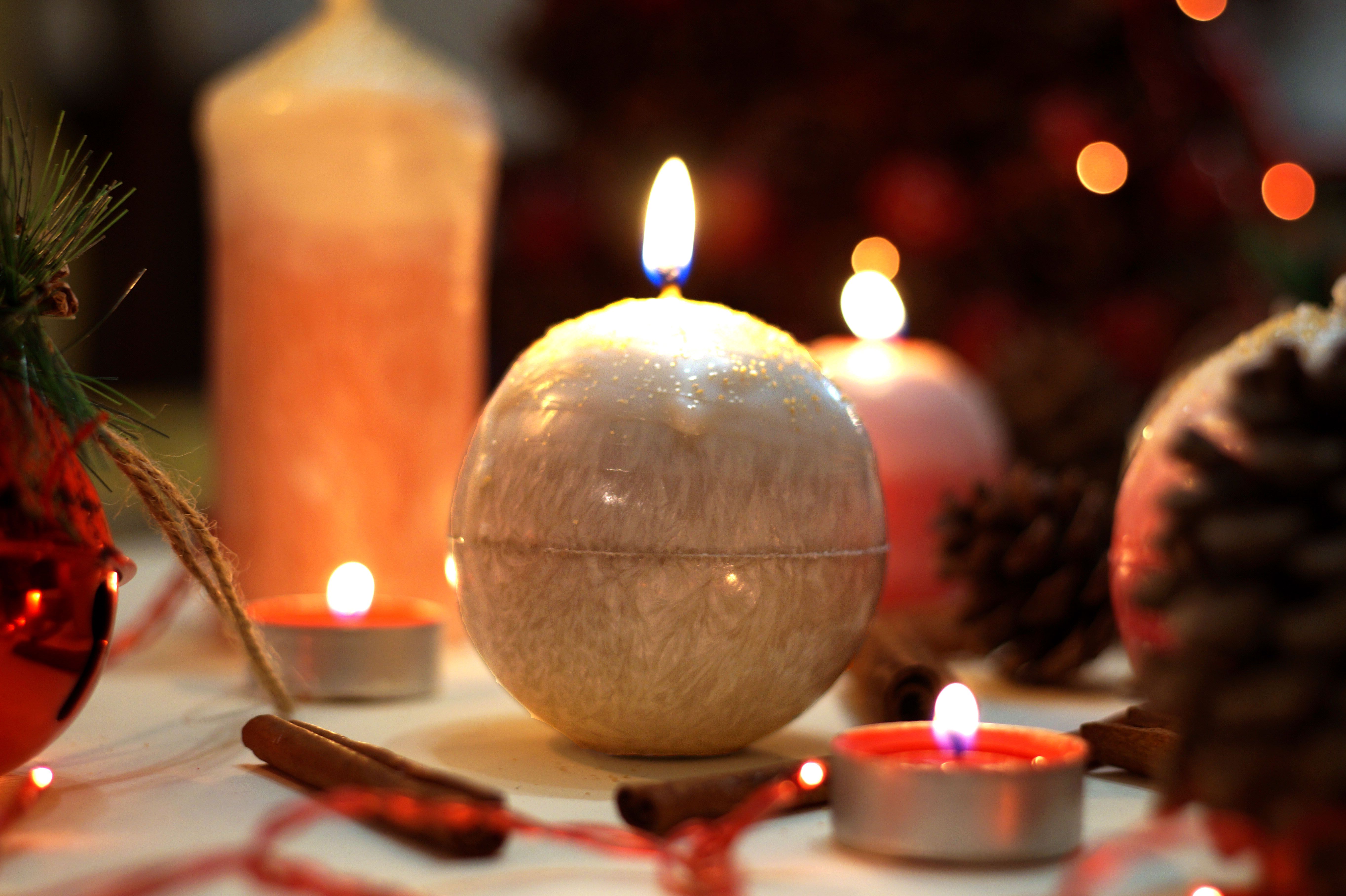 Candele di Natale con la cera di palma
