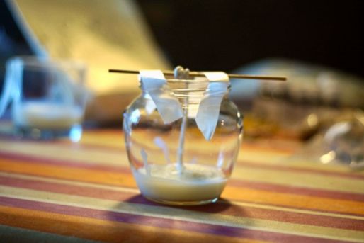Come fare le candele con la cera di soia: tutto il procedimento