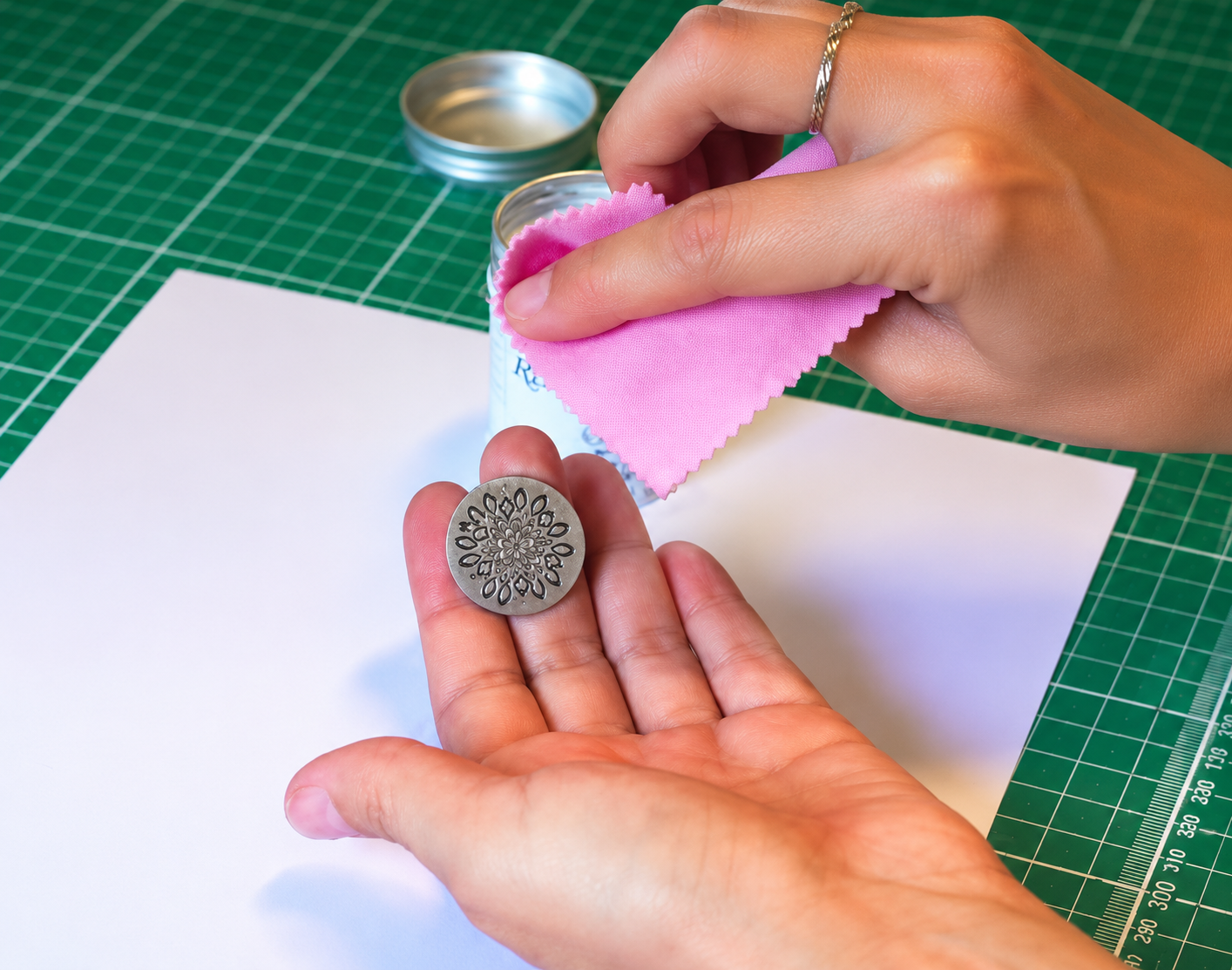 Come creare una medaglietta personalizzata con metal stamping