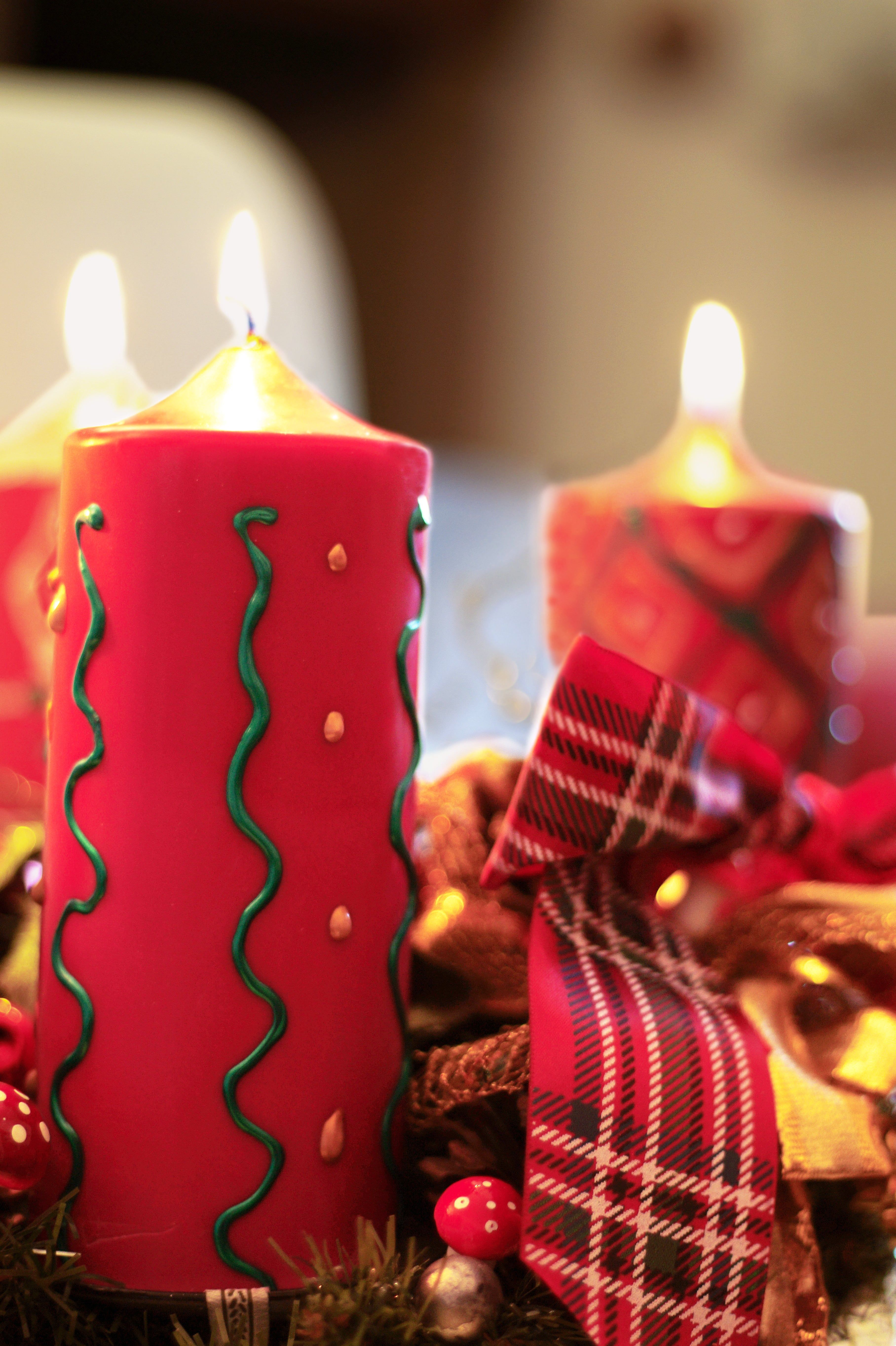 Creare le candele dell'Avvento con cere naturali
