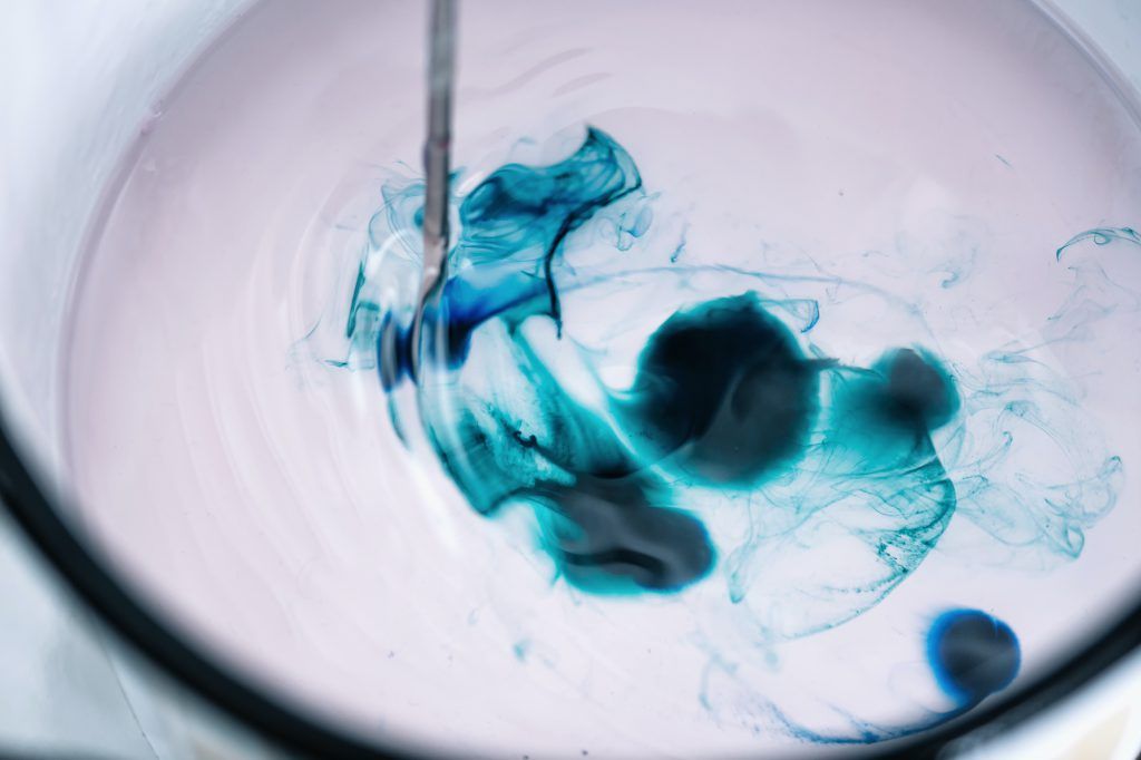 creare candele colorate in casa