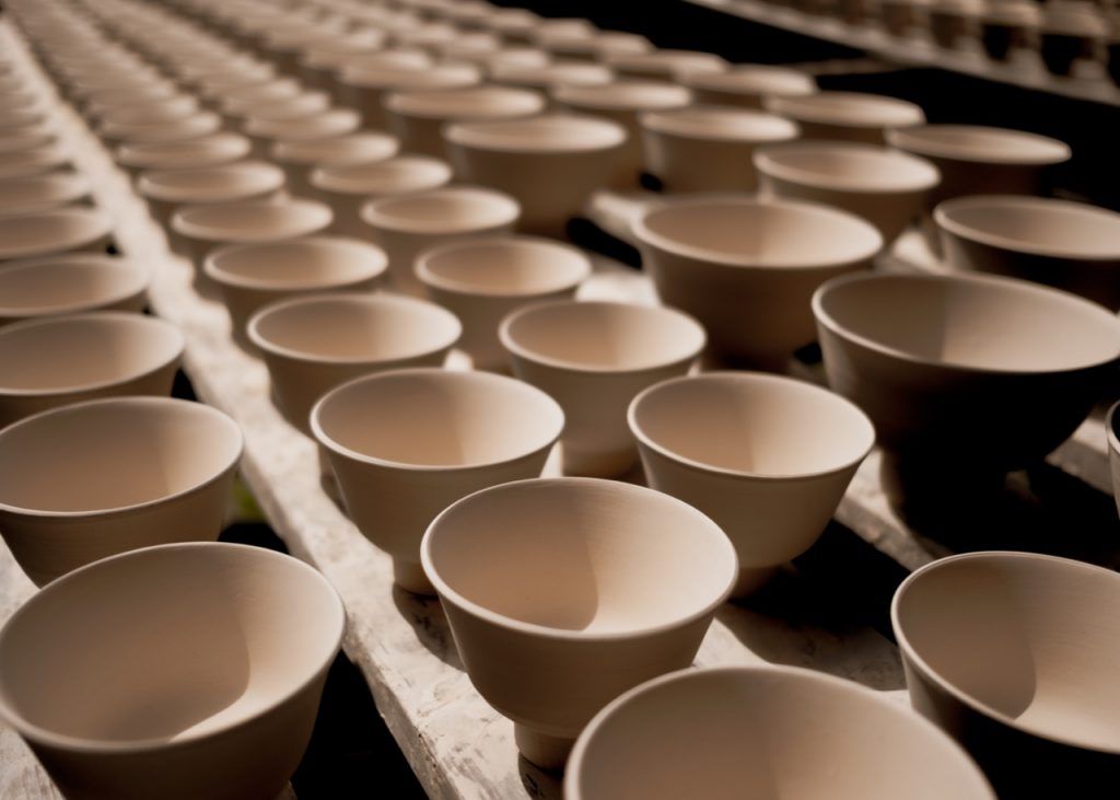 Serie di scodelle in ceramica