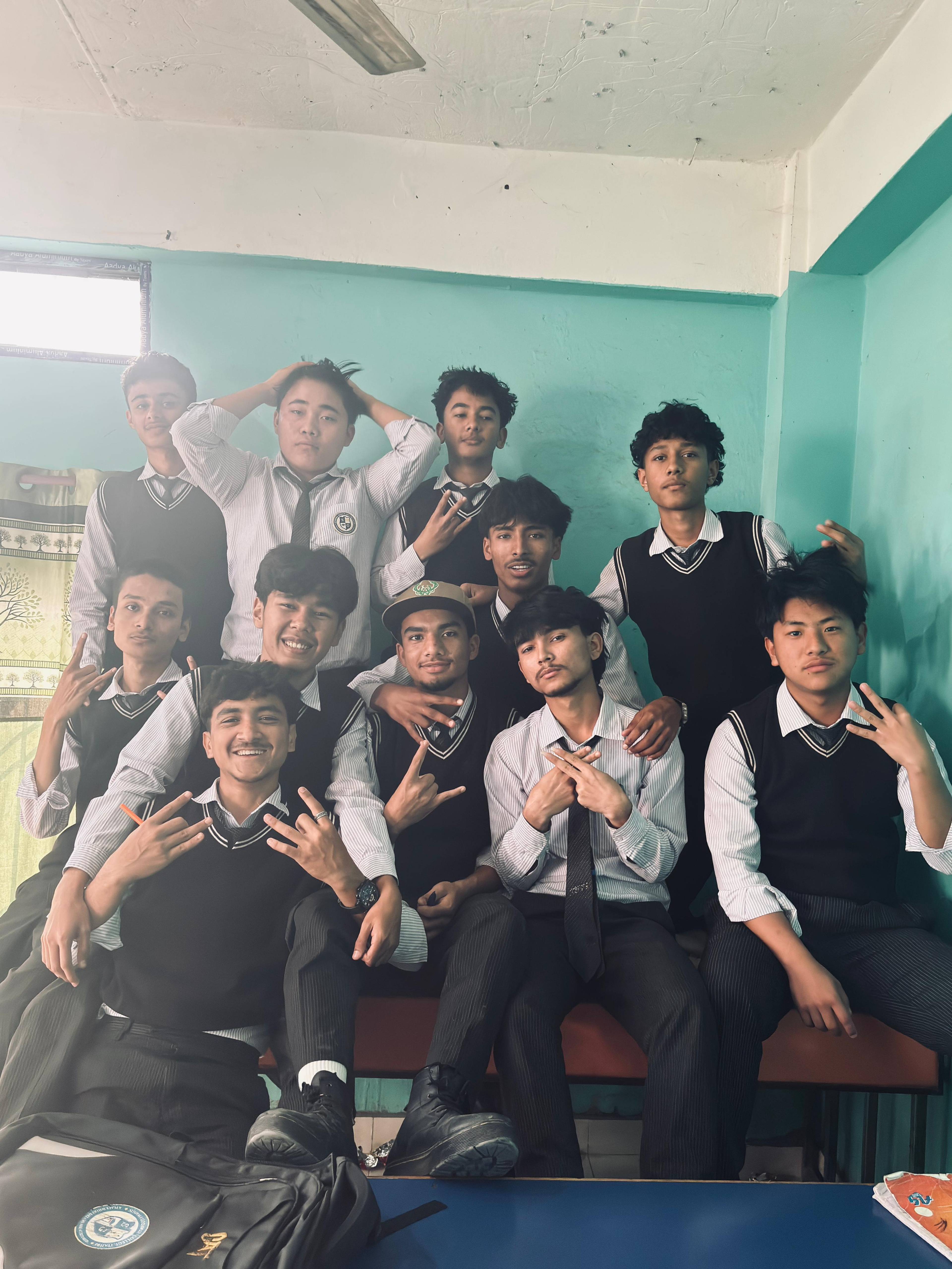 College mates, Gold section 
