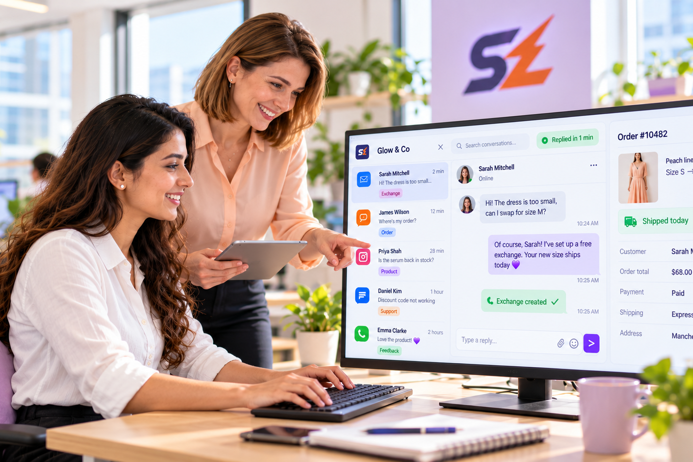 Solutozeex agent resolving a size exchange over live chat with the customer’s order details on screen