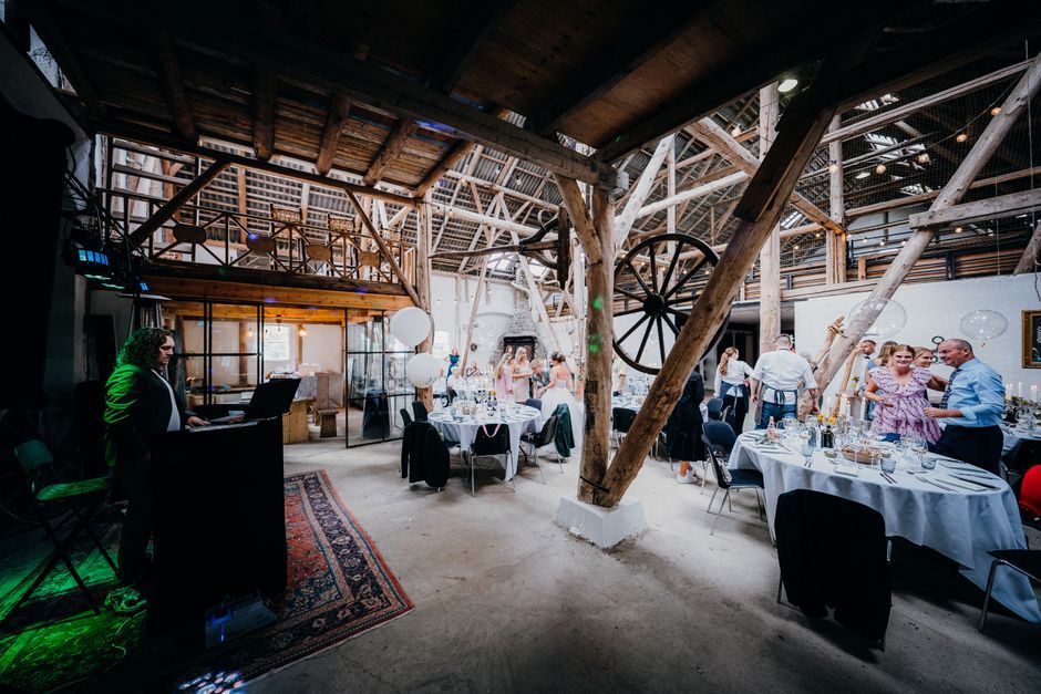 Rustic barn wedding setup - minnesota destination wedding locations