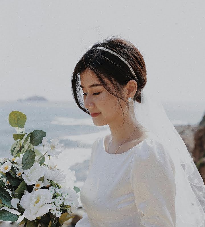 A Park Point Beach House Wedding: Stunning Lakefront Venue A Park Point Beach House Wedding: Stunning Lakefront Venue