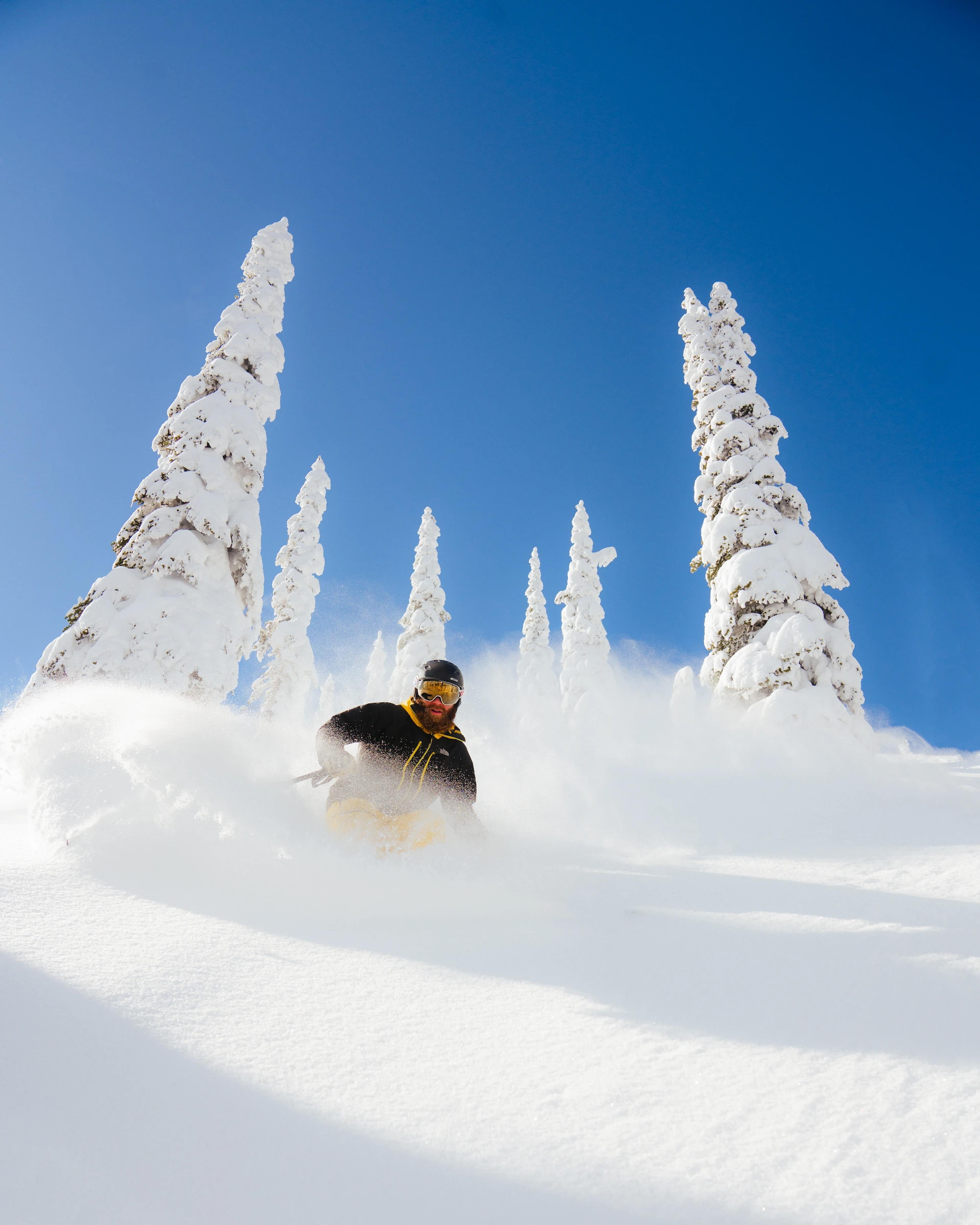 Riley Connell skiing