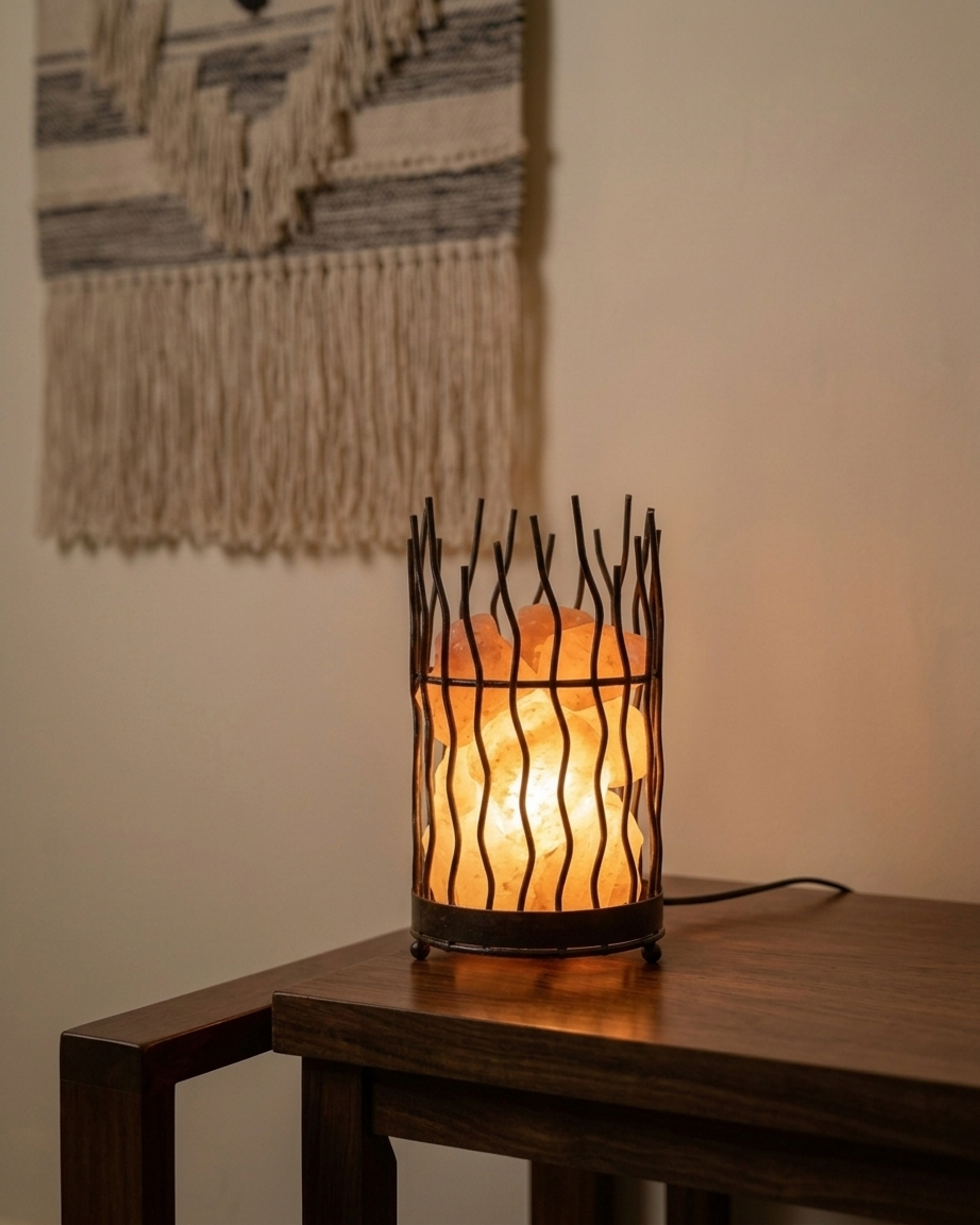 NS18 Himalayan Pink Salt Wire Basket Lamp