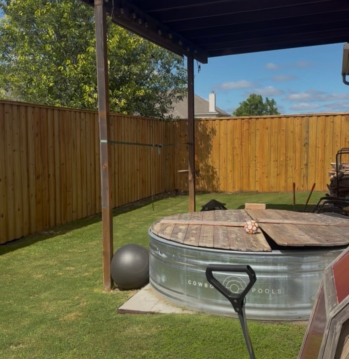 8ft privacy fence for pool