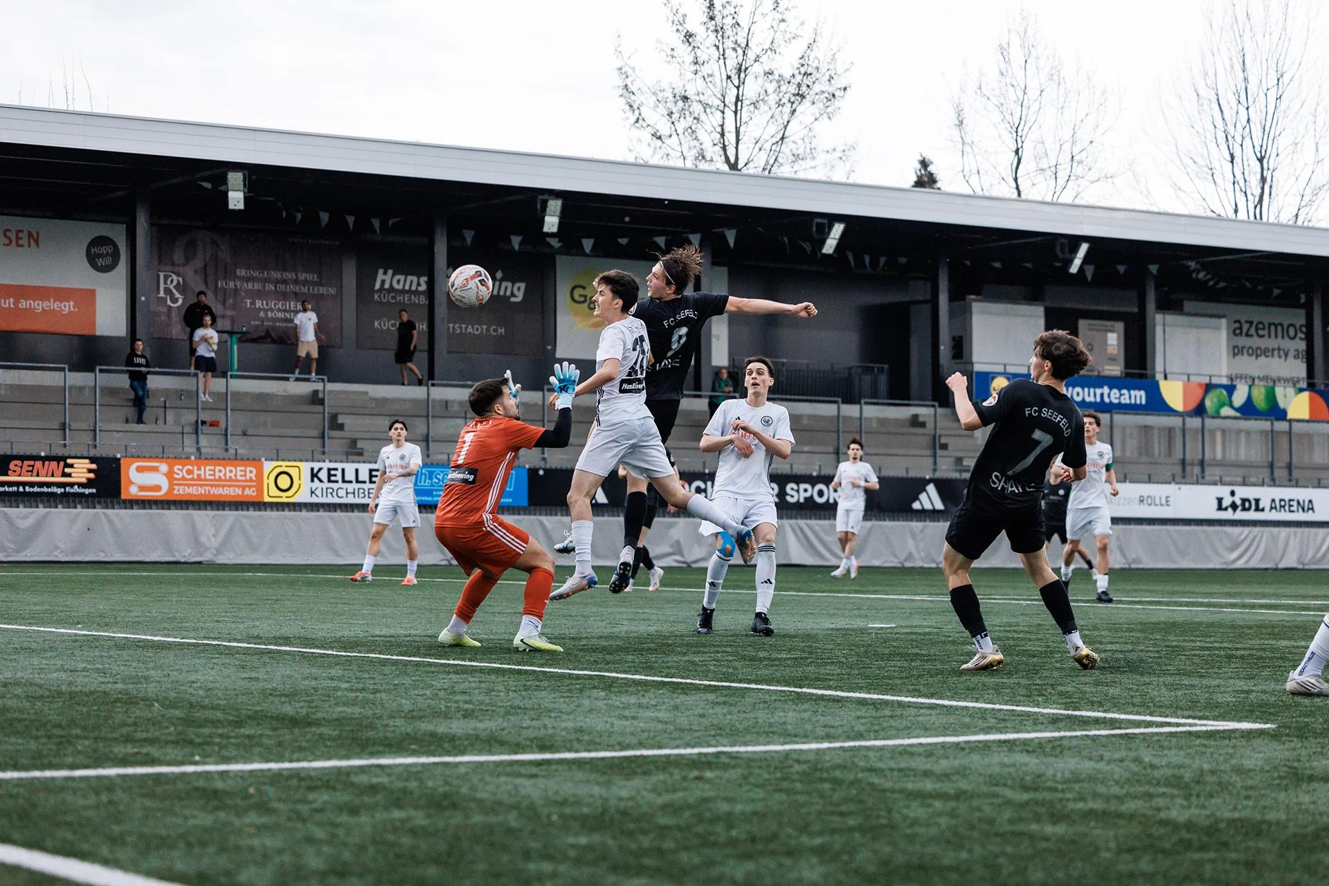 Marc Fischer (FC Seefeld Zürich) im offensiven Mittelfeld, 2.-Liga-interregional-Spiel gegen FC Wil 1900 II.