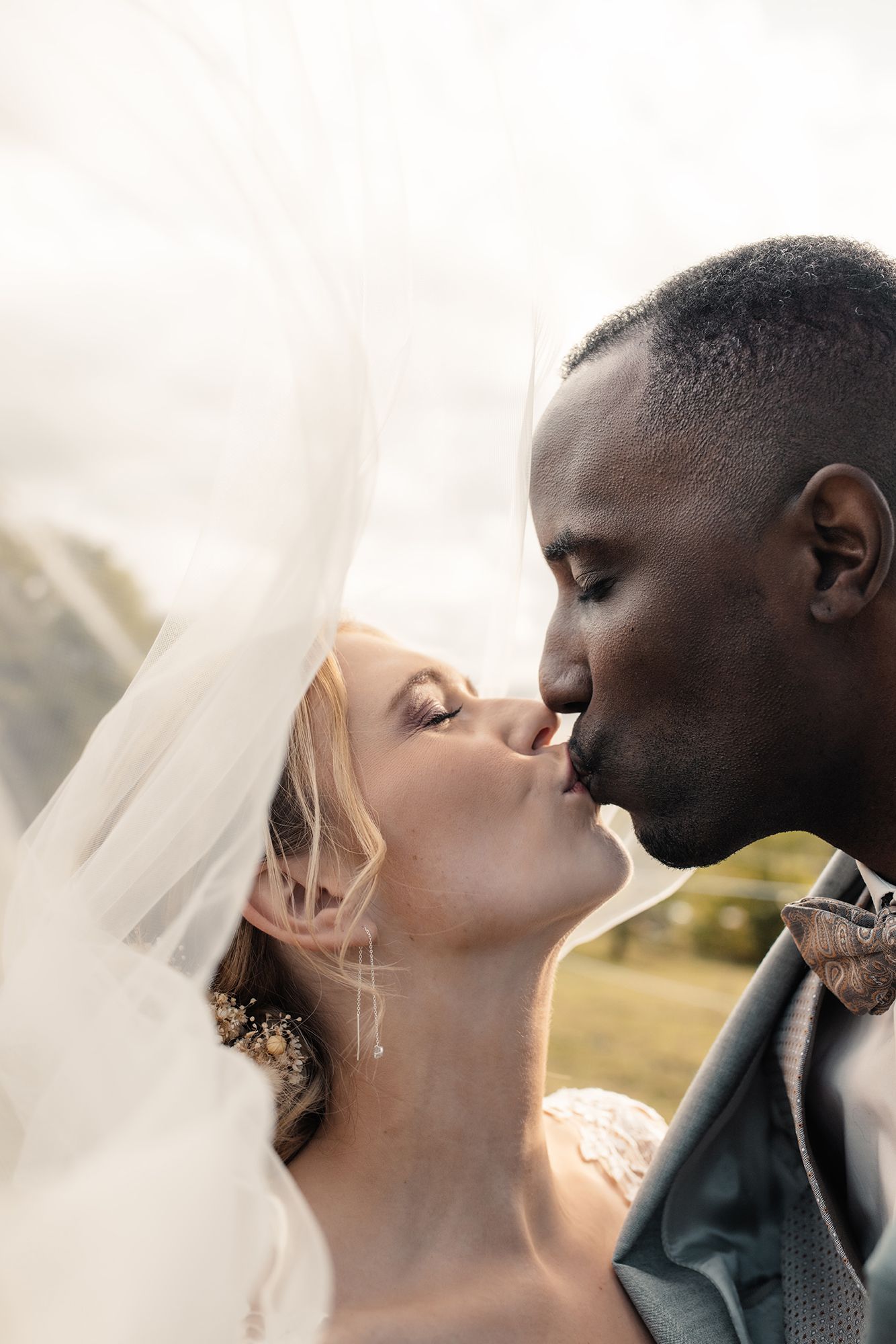 Katharina und Ali im weichen Gegenlicht beim Paarshooting