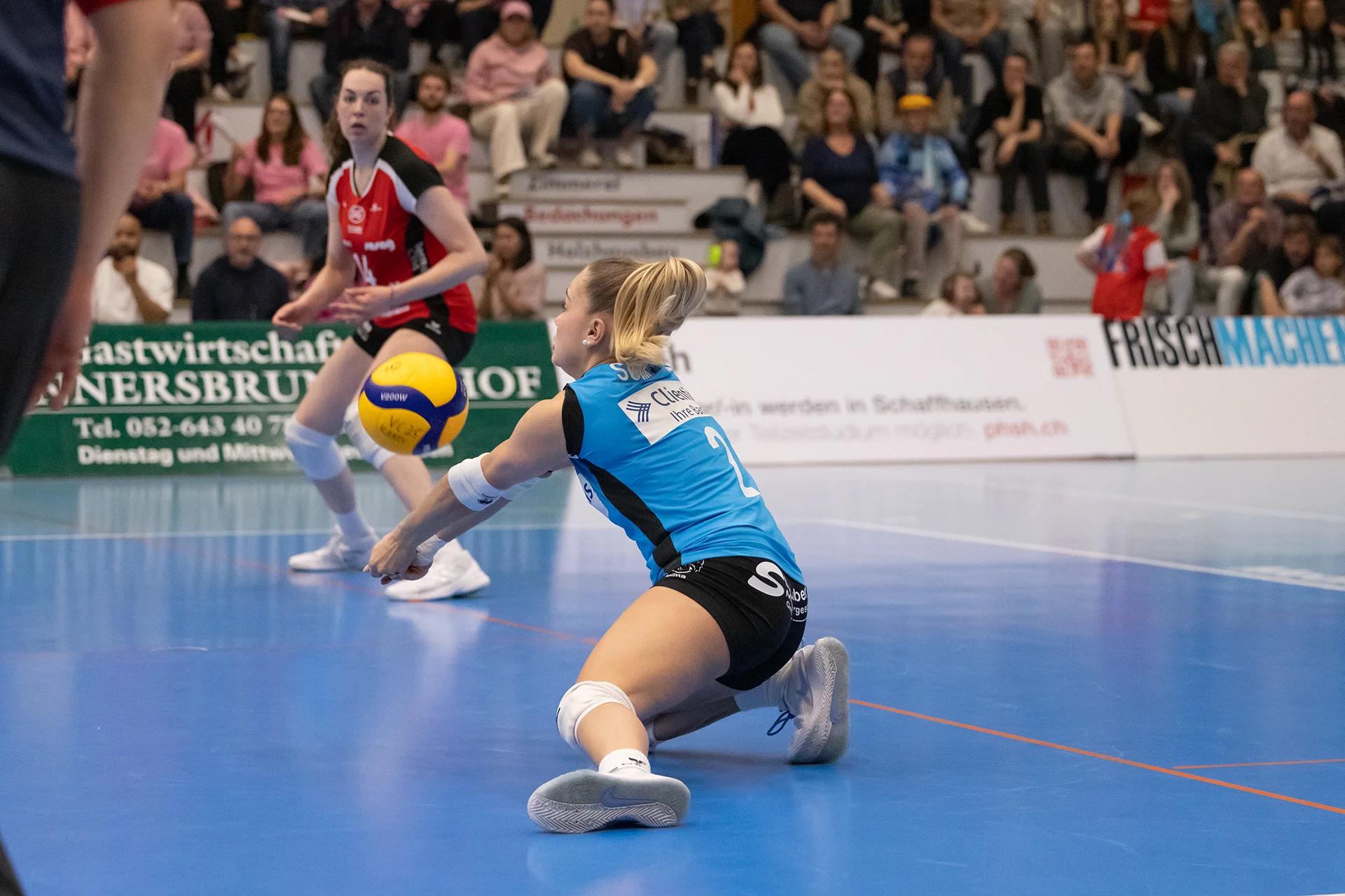 Kimi Schnegg (VC Kanti Schaffhausen) als Libera, NLA-Playoff-Halbfinale gegen Sm'Aesch Pfeffingen.