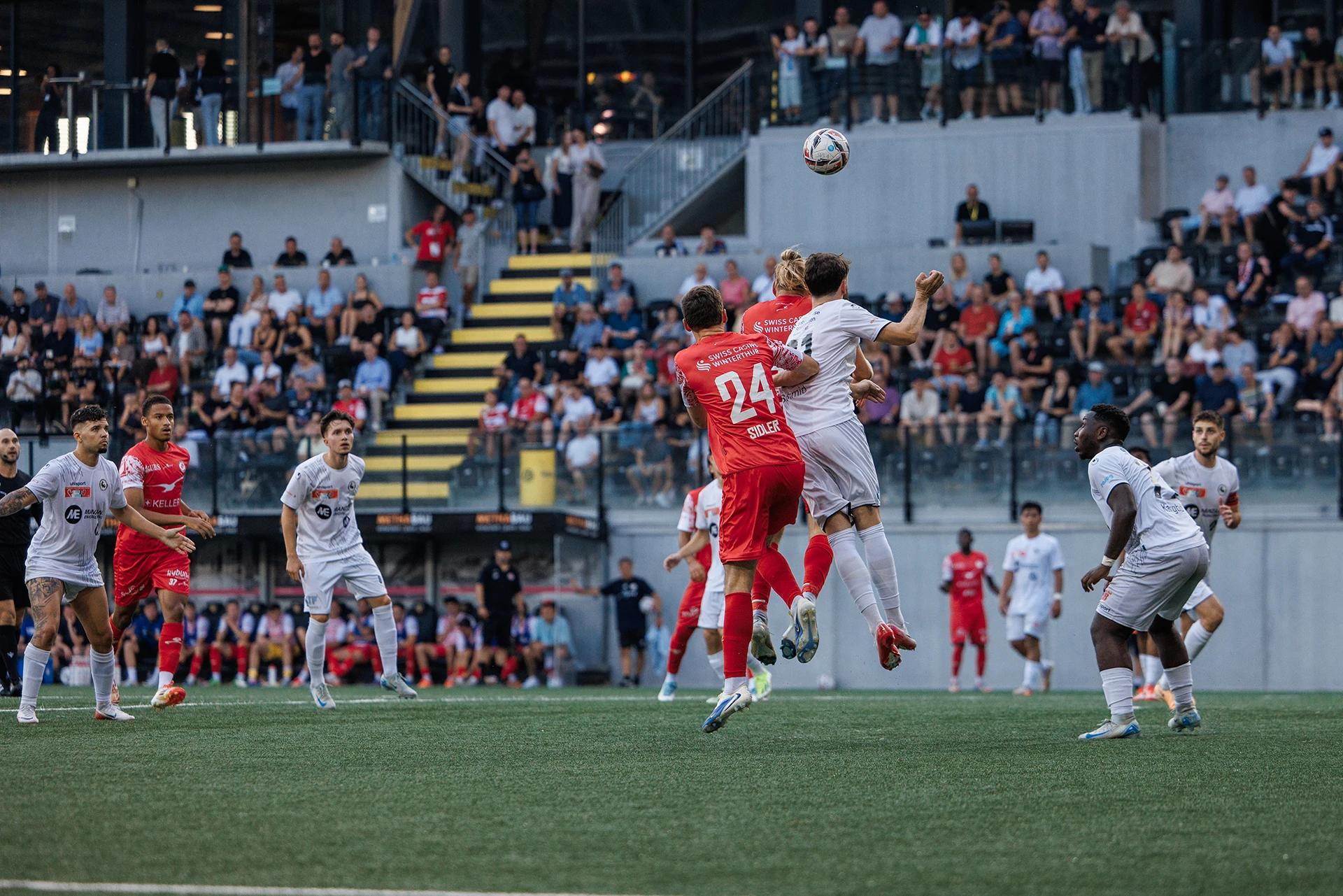 Silvan Sidler, Brian Beyer Kopfballduell