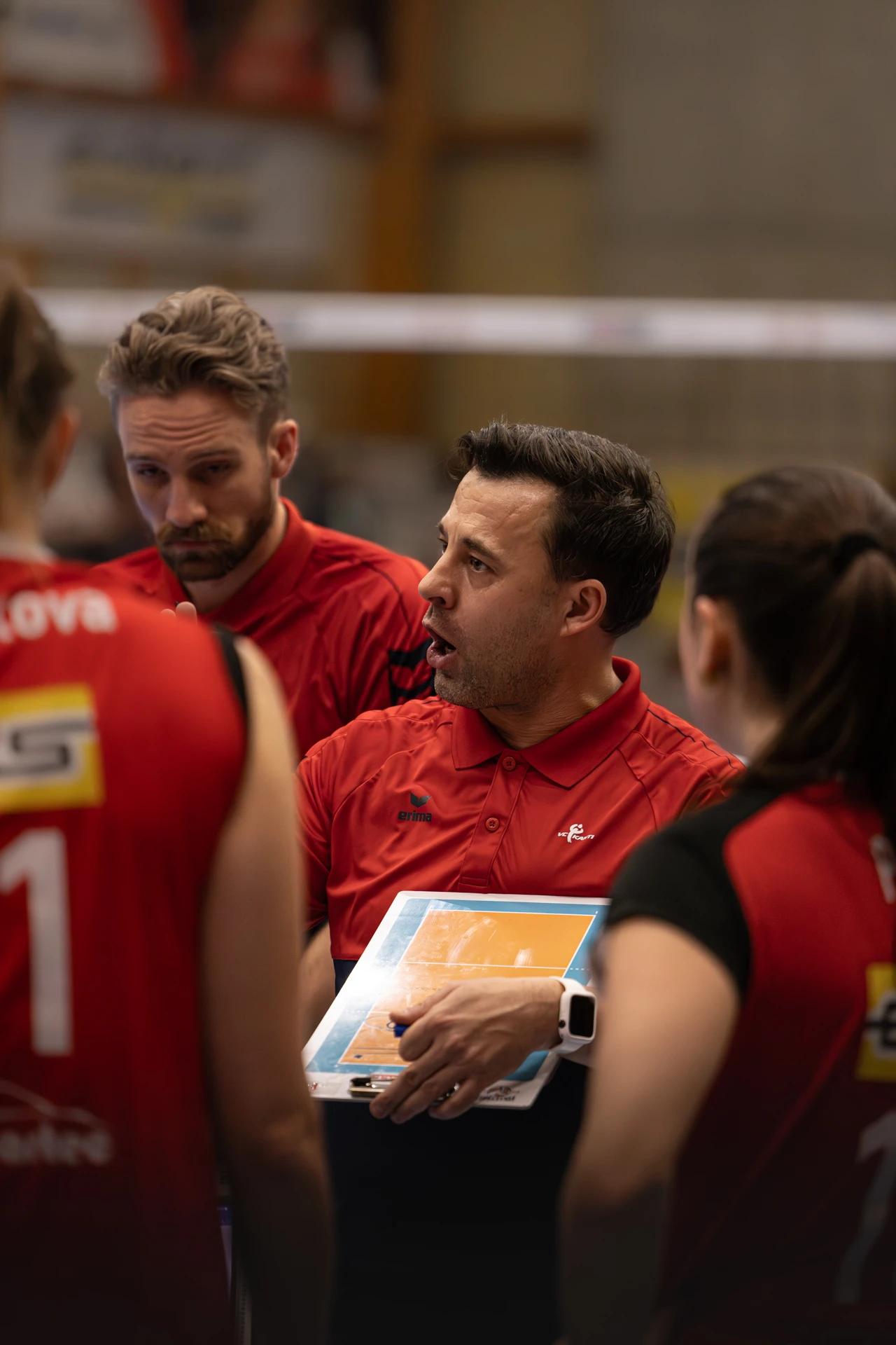 VC Kanti Schaffhausen im NLA-Frauen-Spiel gegen NLZ Volleyball Academy Zürich.