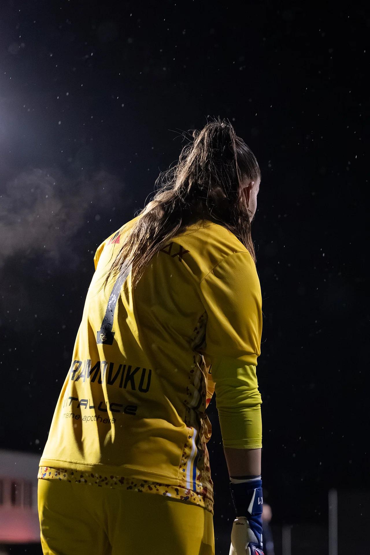 Lea Kramoviku (FC Luzern) im Tor, AXA-Women’s-Super-League-Spiel gegen Grasshopper Club Zürich.