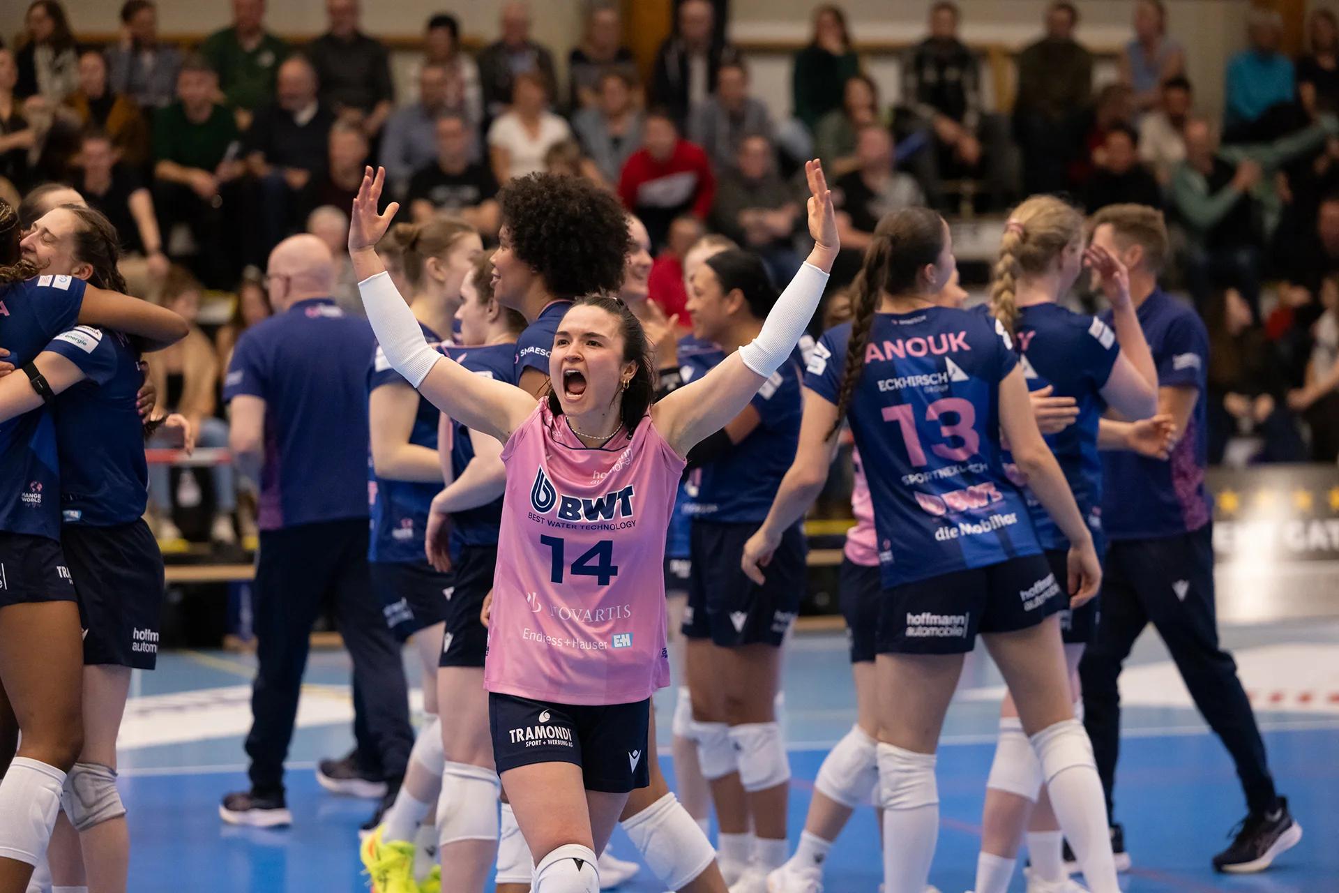 Romina Schnyder (Sm'Aesch Pfeffingen) als Libera, NLA-Playoff-Halbfinale gegen VC Kanti Schaffhausen.