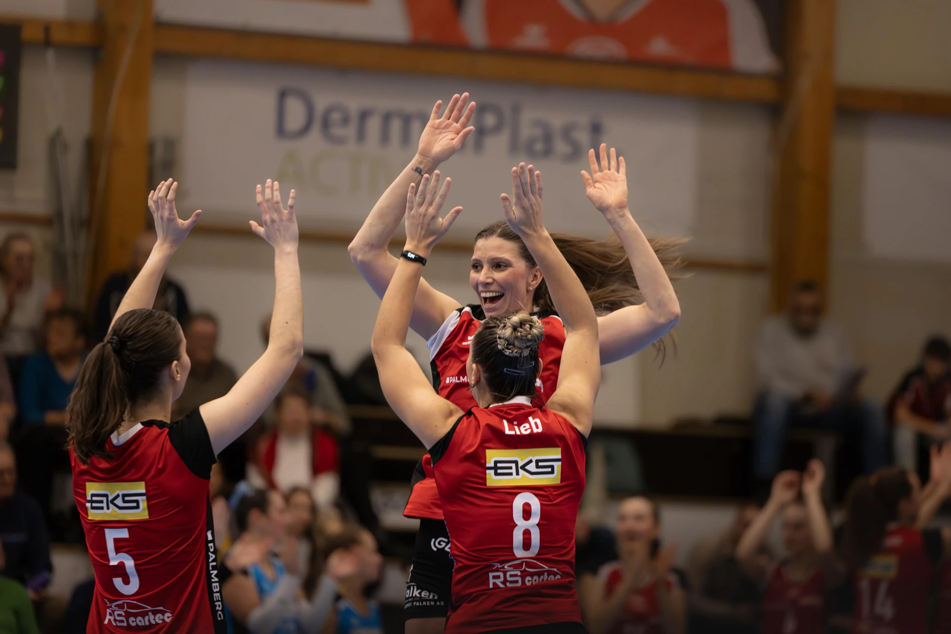 VC Kanti Schaffhausen - 11 Kateřina Holásková (CZ) – Mitte, VC Kanti Schaffhausen vs NLZ Volleyball Academy Zürich, Sportfotografie