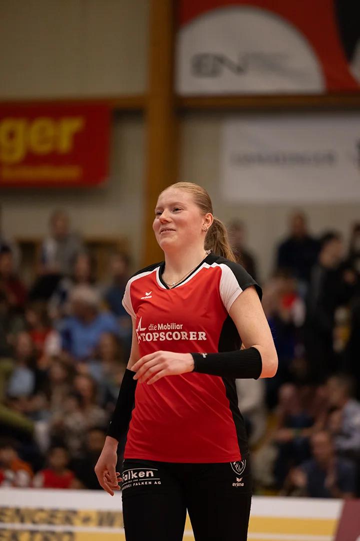 Jordan Lockwood (VC Kanti Schaffhausen) als Diagonalangreiferin, NLA-Finalspiel gegen Viteos NUC.