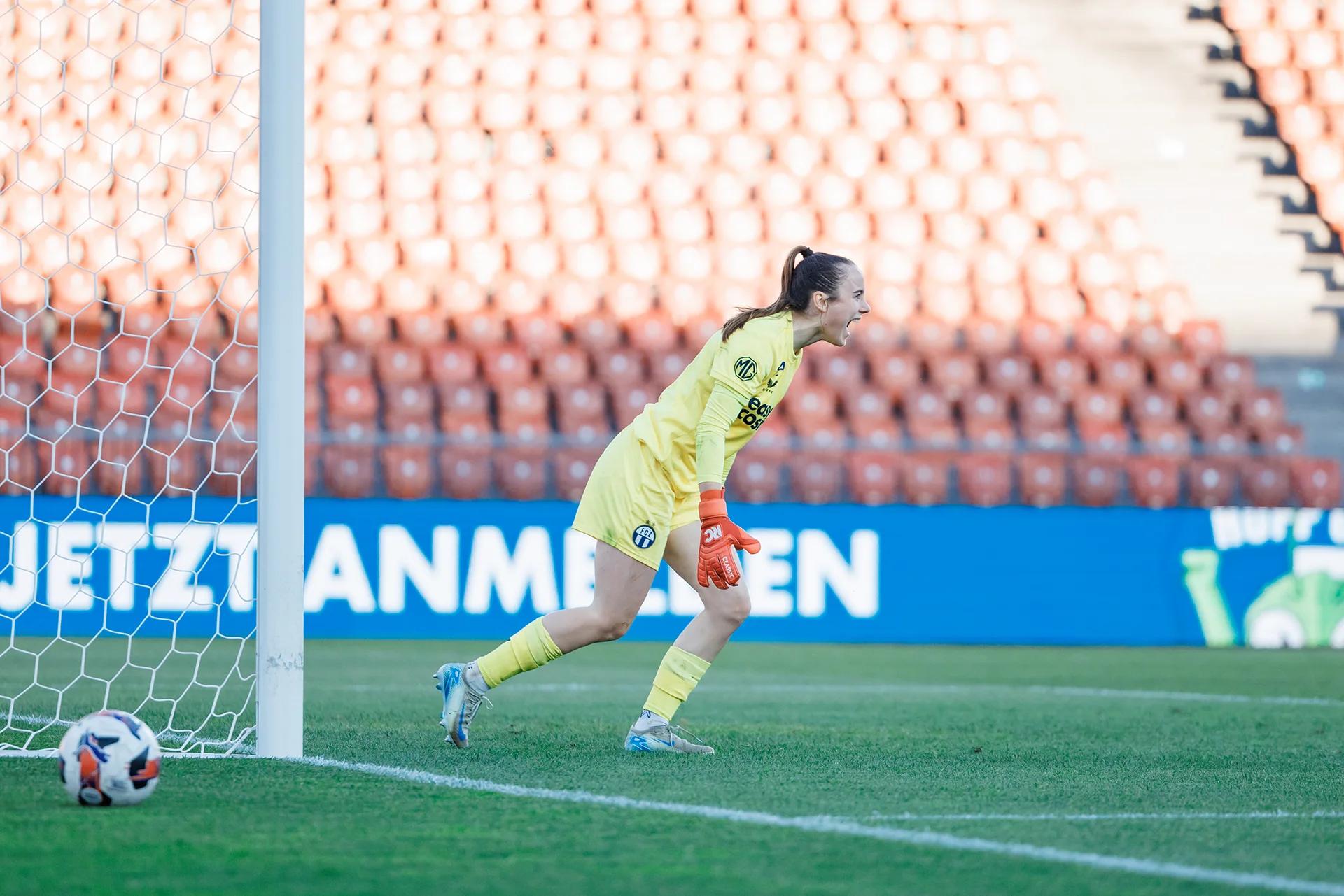 Riana Gmür (FC Zürich) beim AWSL-Playoff-Viertelfinale gegen Grasshopper Club Zürich.