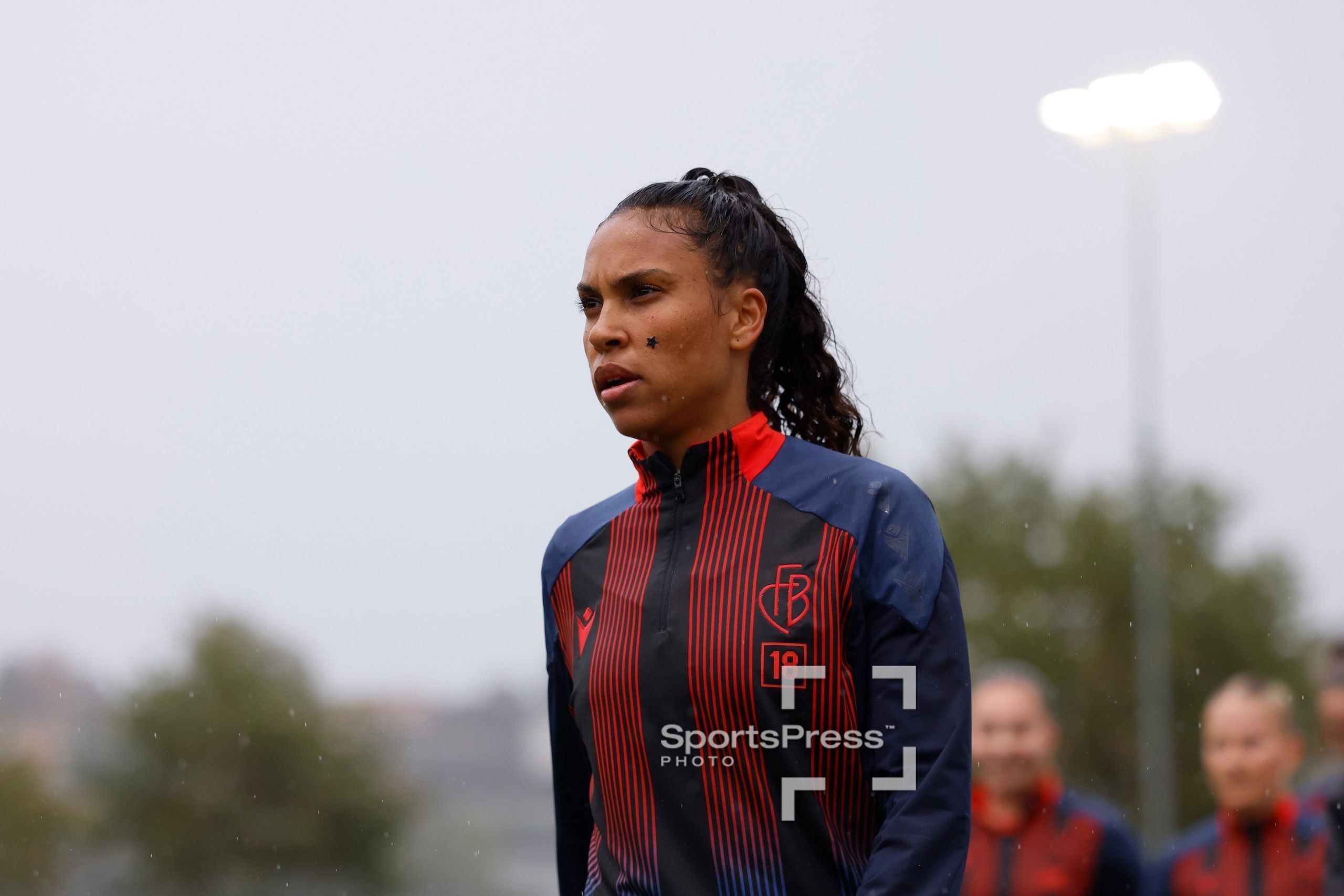 Coumba Sow vom FC Basel 1893 vor dem Spiel gegen die FC Aarau Frauen auf der Sportanlage Schachen in Aarau.