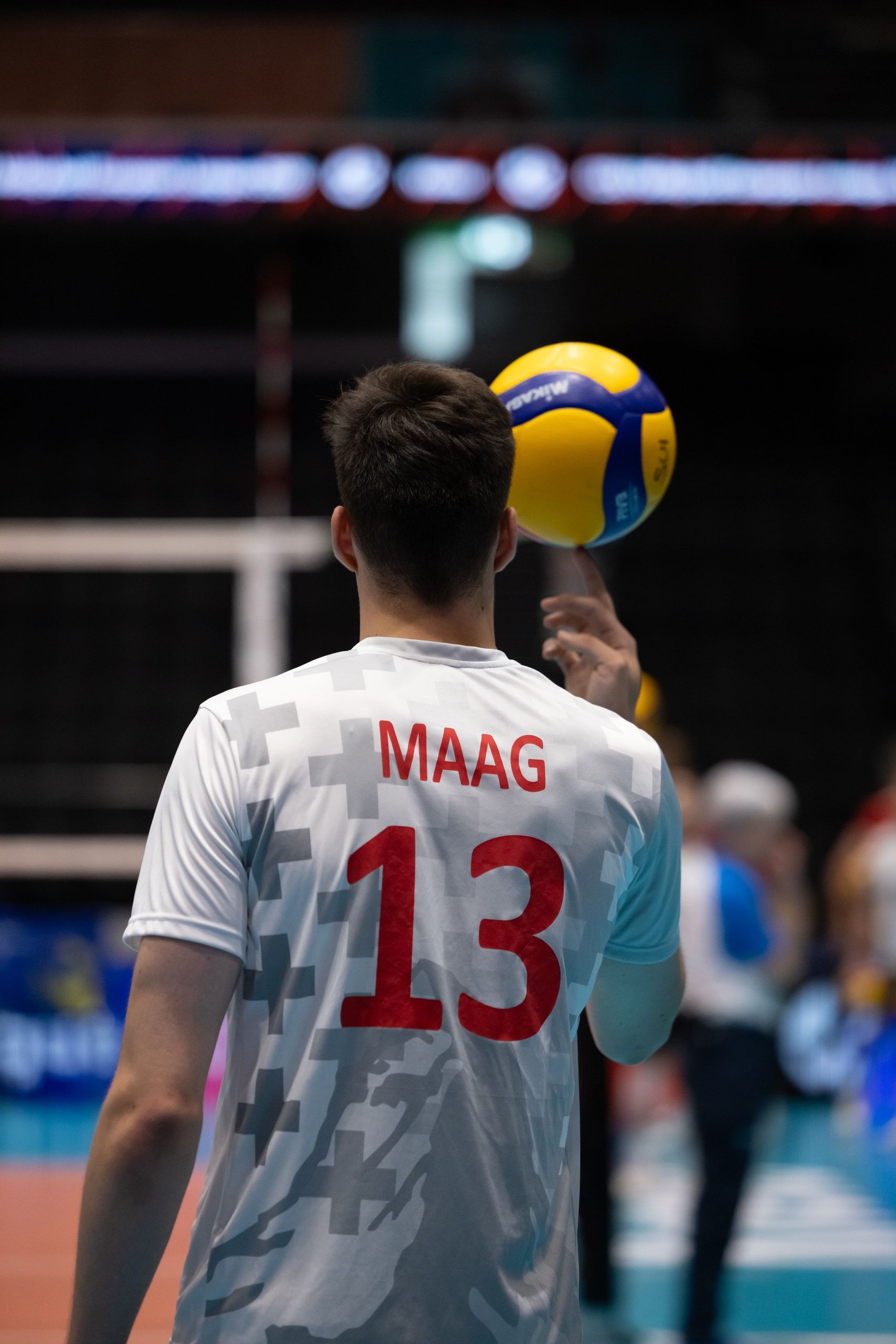 Simon Maag von der Schweiz, beim Spiel der CEV Volleyball European League gegen Luxemburg in der Pilatus Arena in Kriens.