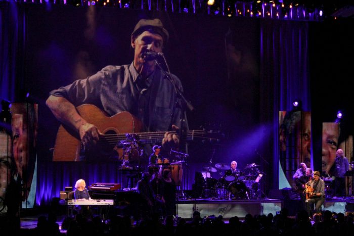 Carole King joins James for encores of “You’ve Got A Friend” and “You Can Close Your Eyes” in Boise. Photos by Elissa Kline Photography.