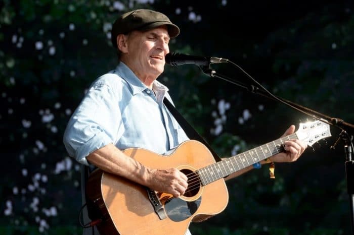 LONDON, ENGLAND – JULY 15: James Taylor performs on stage as Barclaycard present British Summer Time Hyde Park at Hyde Park on July 15, 2018 in London, England. (Photo by Dave J Hogan/Dave J Hogan/Getty Images) *** Local Caption *** James Taylor