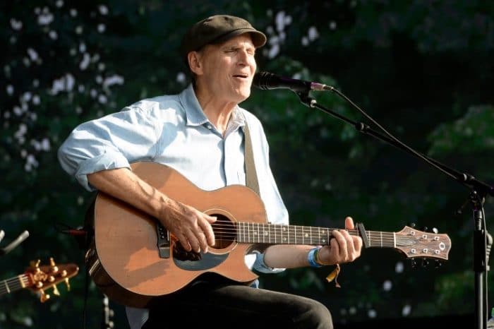 LONDON, ENGLAND – JULY 15: James Taylor performs on stage as Barclaycard present British Summer Time Hyde Park at Hyde Park on July 15, 2018 in London, England. (Photo by Dave J Hogan/Dave J Hogan/Getty Images) *** Local Caption *** James Taylor