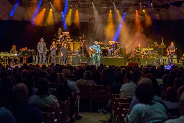 James and the band. (Photo: Michael Lutch)