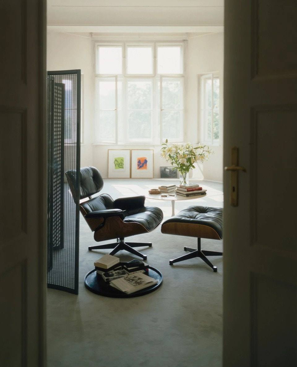 Eames Lounge Chair og Ottoman læder sort, Herman Miller produceret – bilde 2