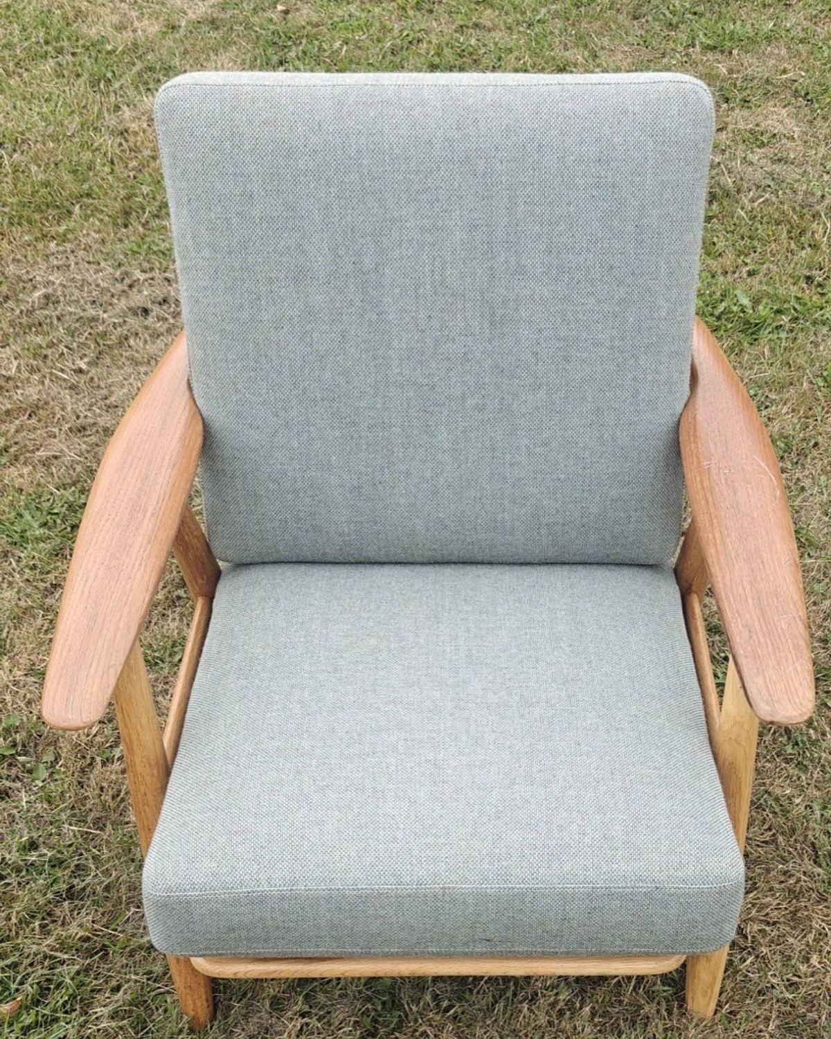 GE 240 Cigaren lenestol, nyoljet eik — Hans J. Wegner, fra arkivet